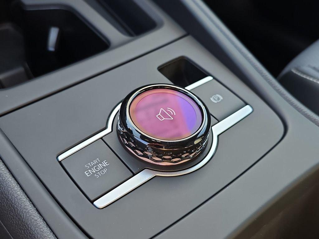 Volkswagen Tiguan 2.0T Se R-Line Black - Thumbnail 14