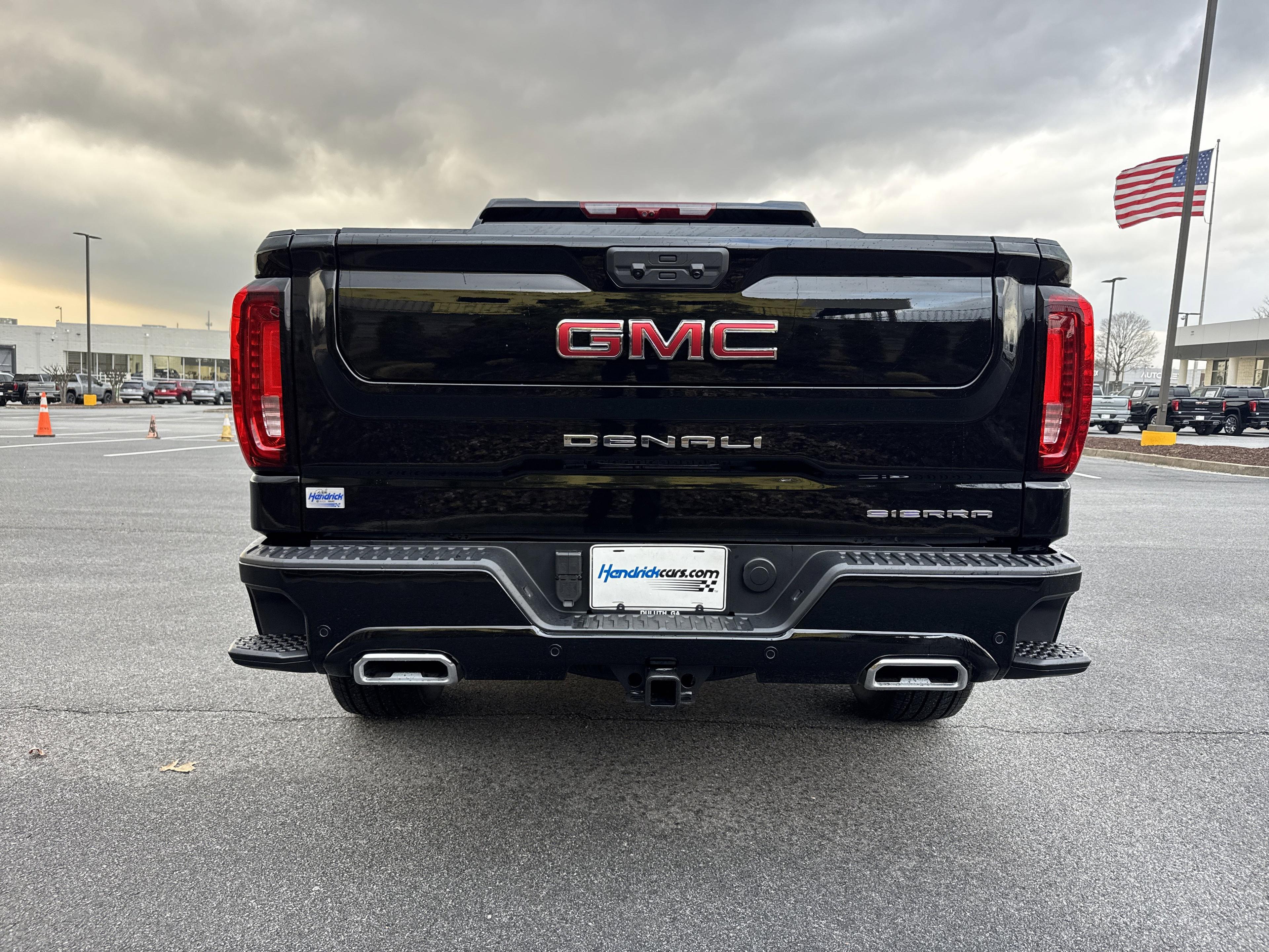 GMC Sierra 1500 Denali Four Wheel Drive Crew Cab - Thumbnail 8