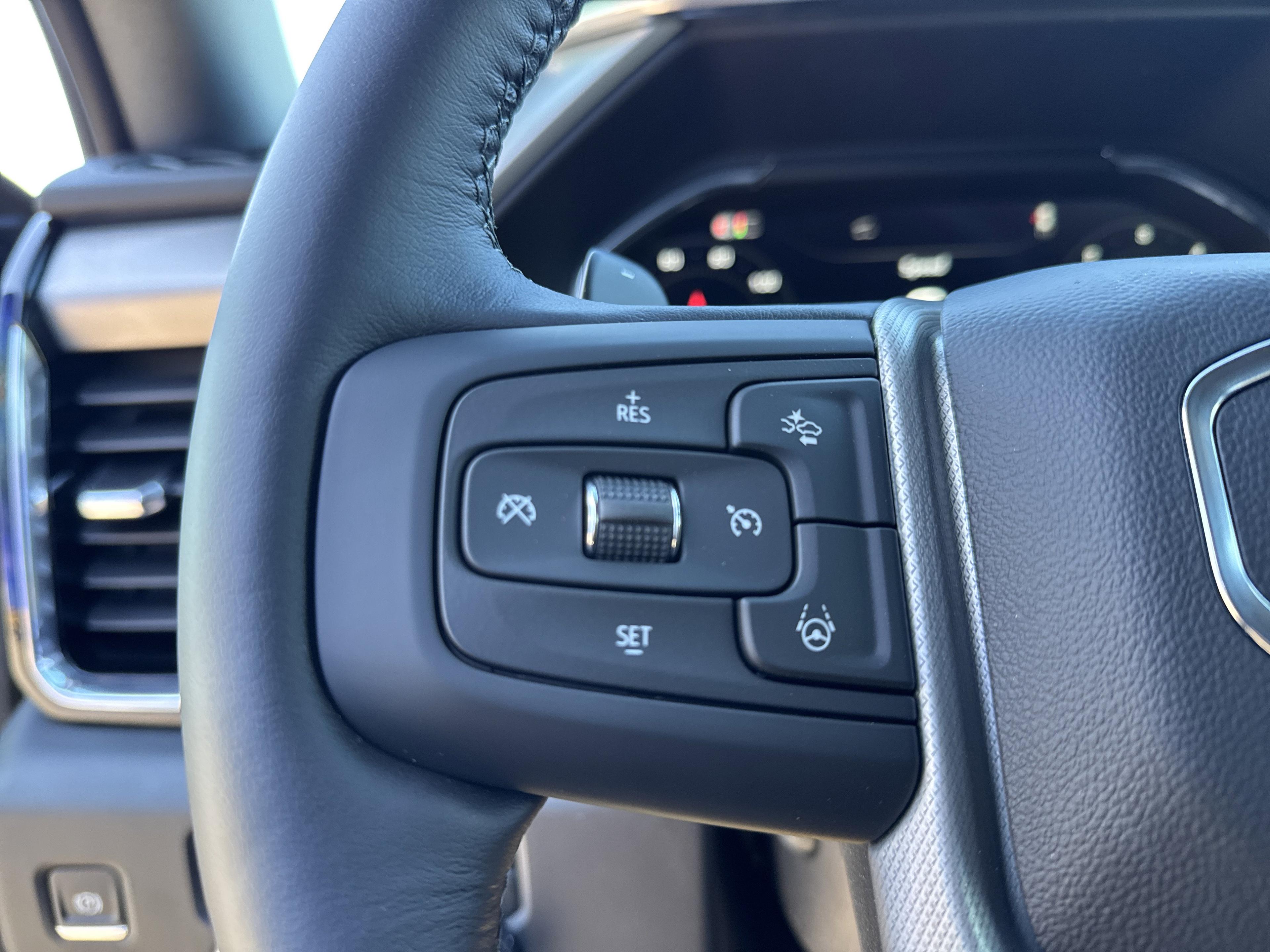 GMC Sierra 1500 Denali Four Wheel Drive Crew Cab - Thumbnail 18