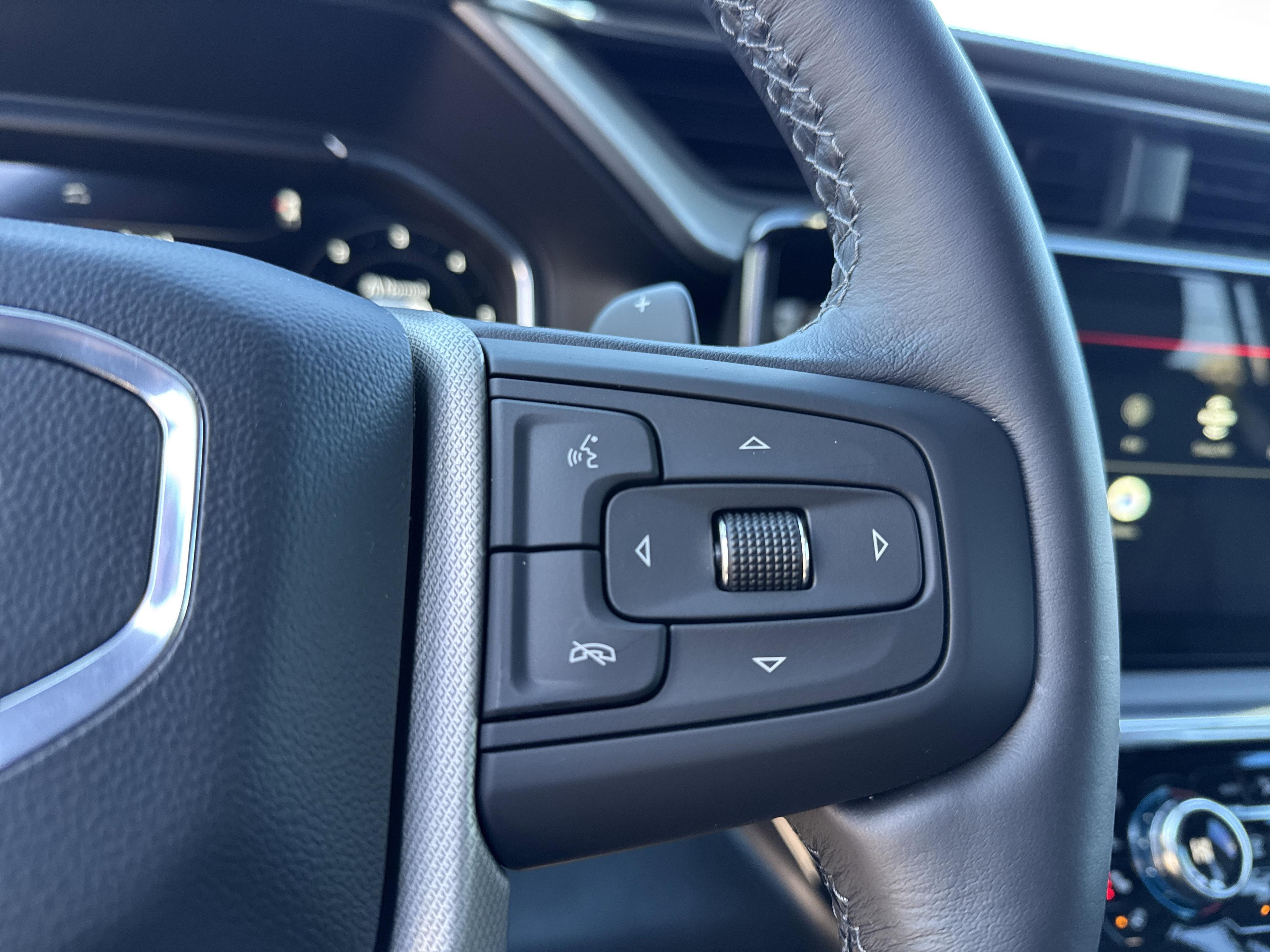 GMC Sierra 1500 Denali Four Wheel Drive Crew Cab - Thumbnail 19