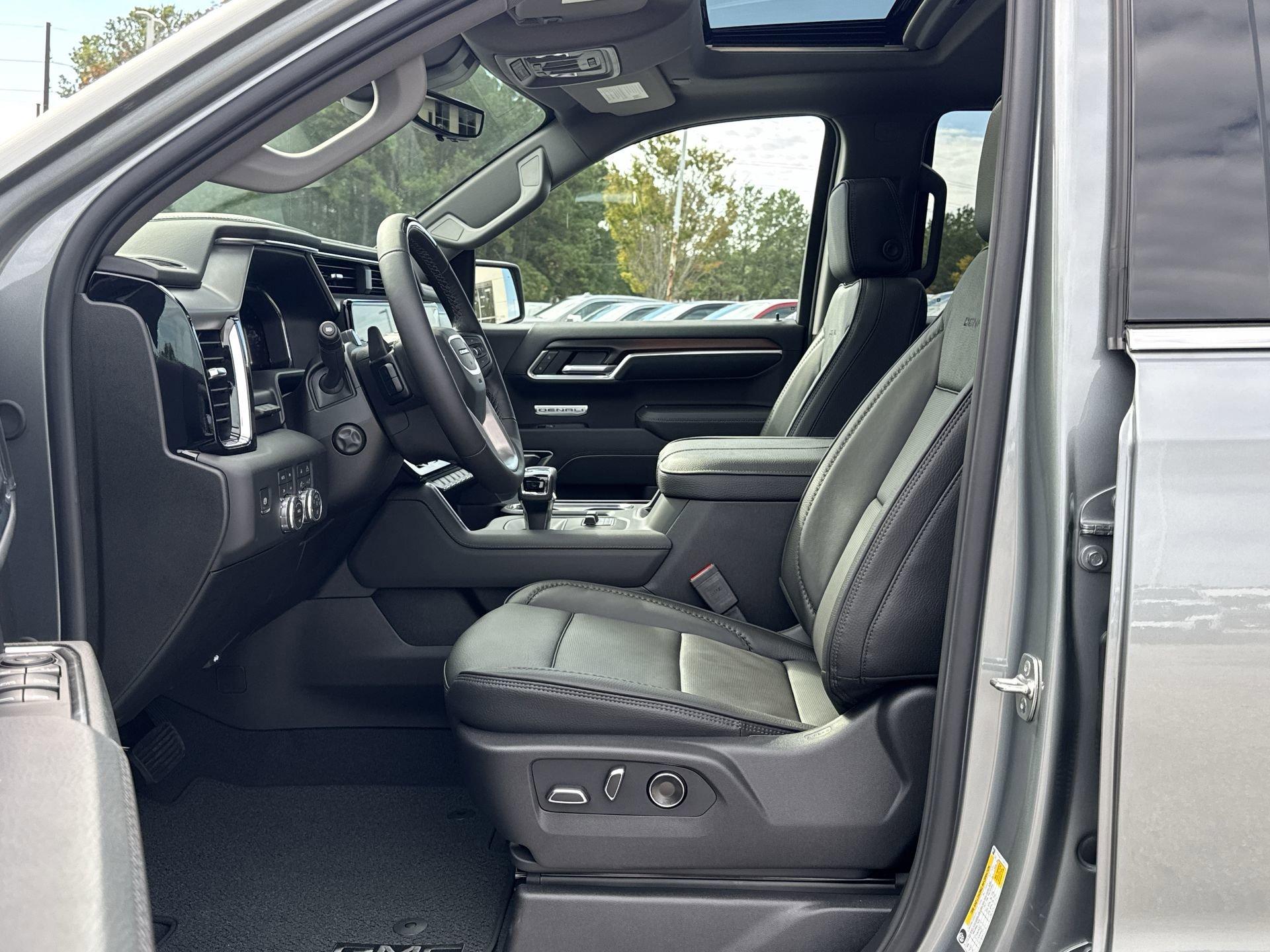 GMC Sierra 1500 Denali Four Wheel Drive Crew Cab - Thumbnail 15