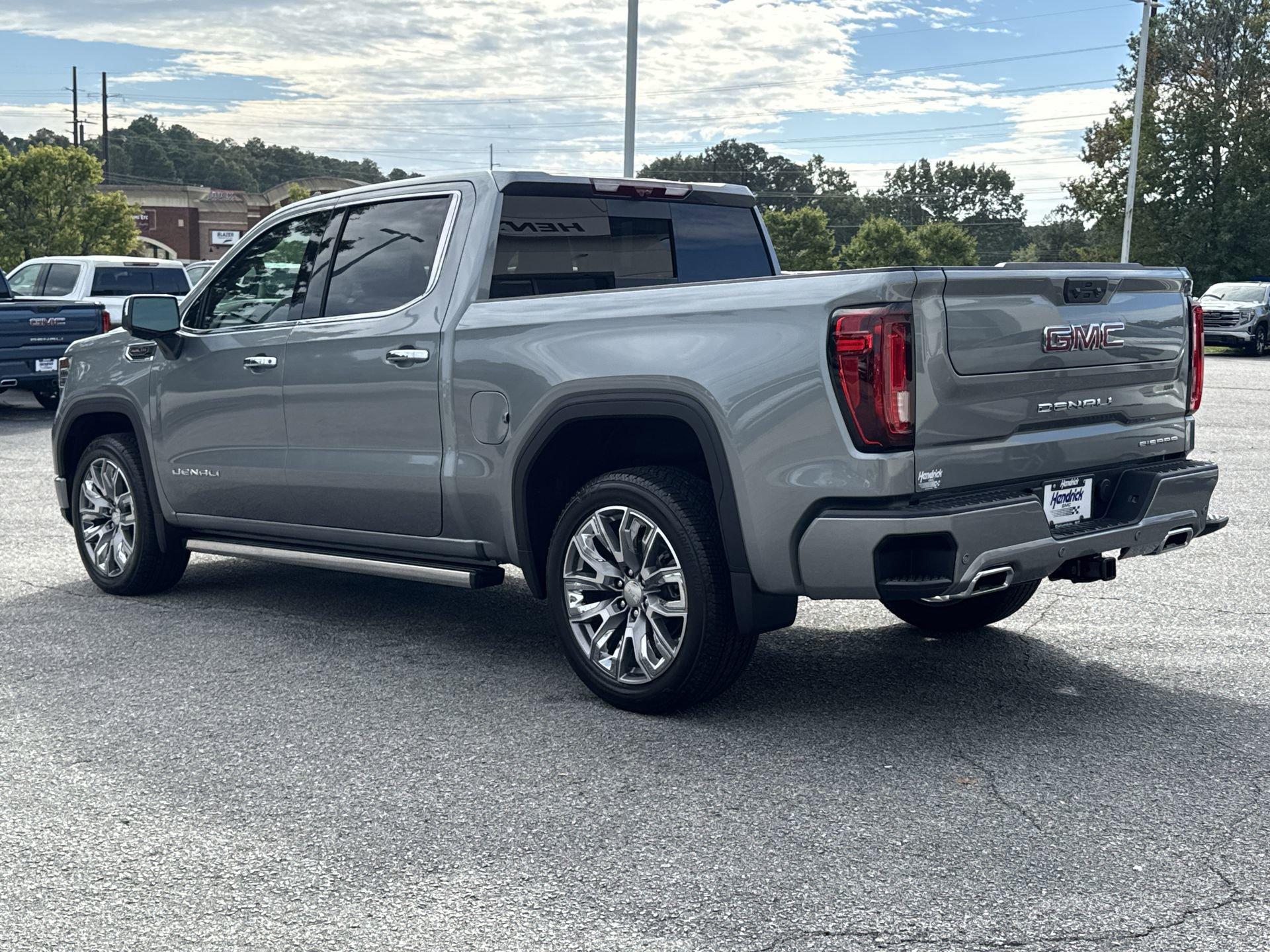 GMC Sierra 1500 Denali Four Wheel Drive Crew Cab - Thumbnail 7