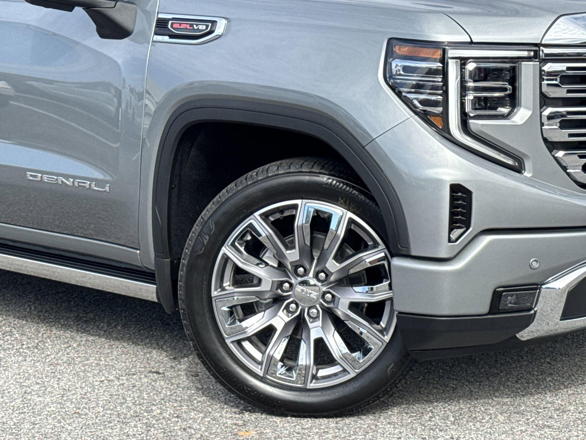 GMC Sierra 1500 Denali Four Wheel Drive Crew Cab - Thumbnail 12