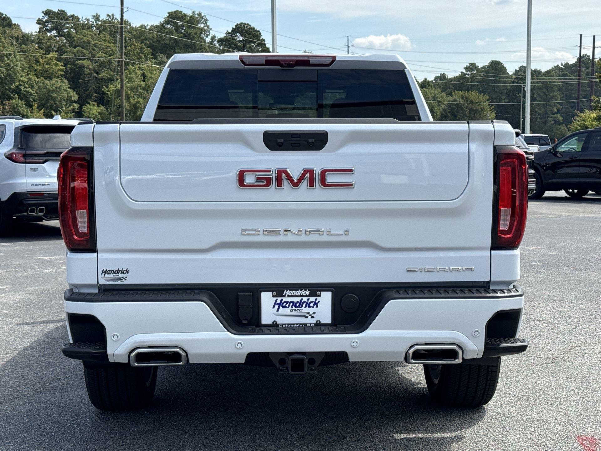 GMC Sierra 1500 Denali Four Wheel Drive Crew Cab - Thumbnail 8