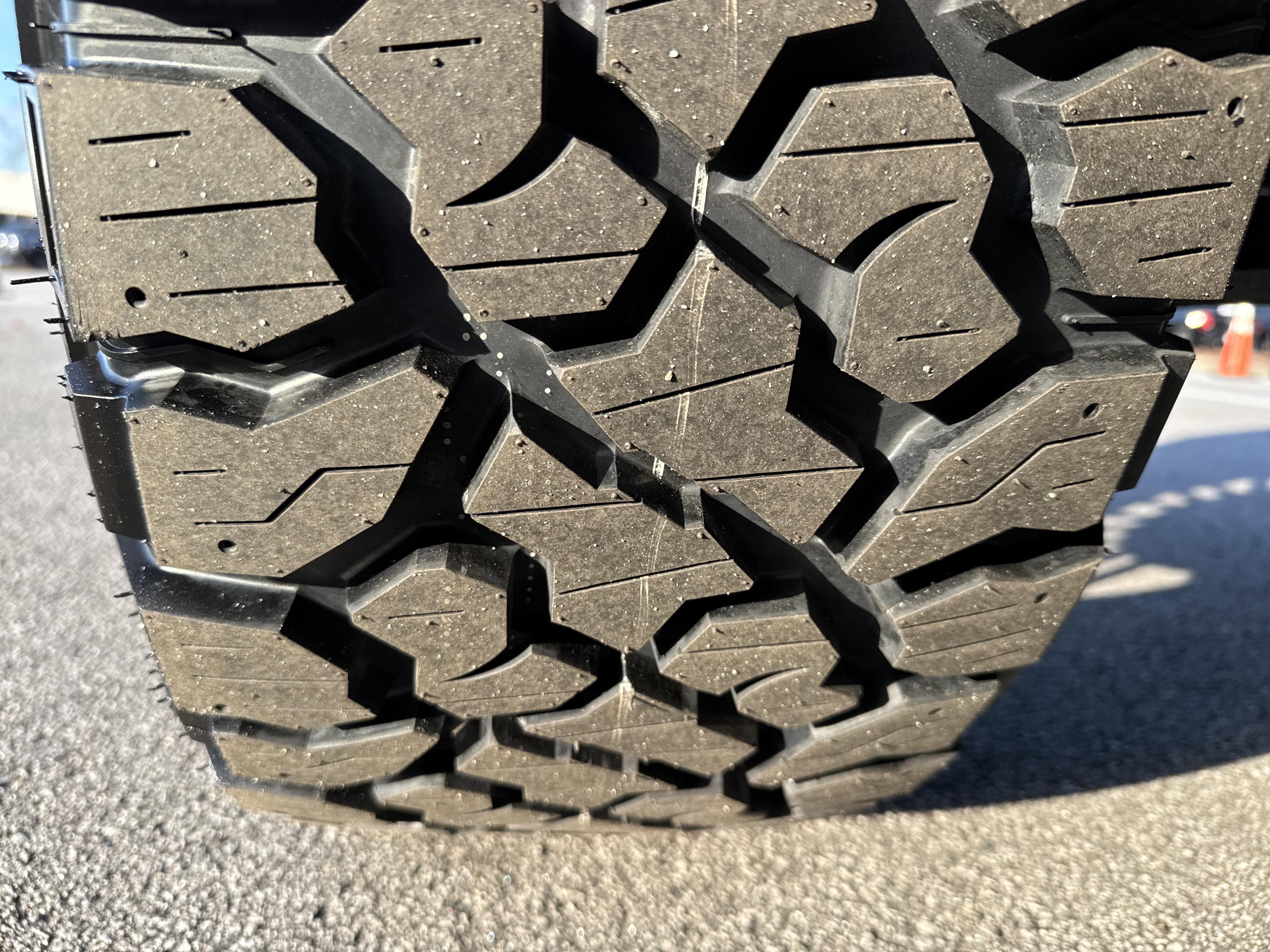 GMC Sierra 1500 Denali Four Wheel Drive Crew Cab - Thumbnail 11