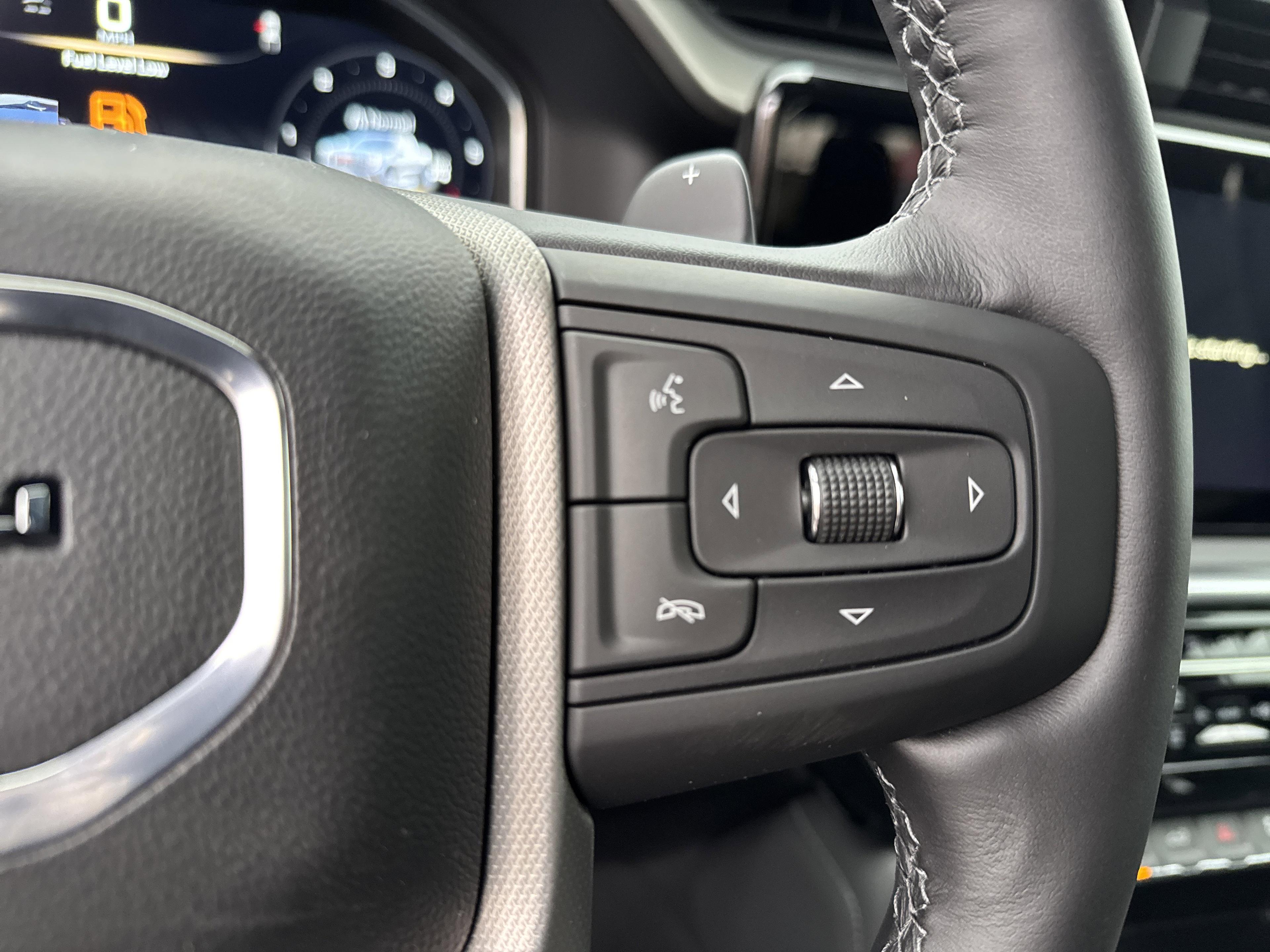 GMC Sierra 1500 Denali Four Wheel Drive Crew Cab - Thumbnail 19