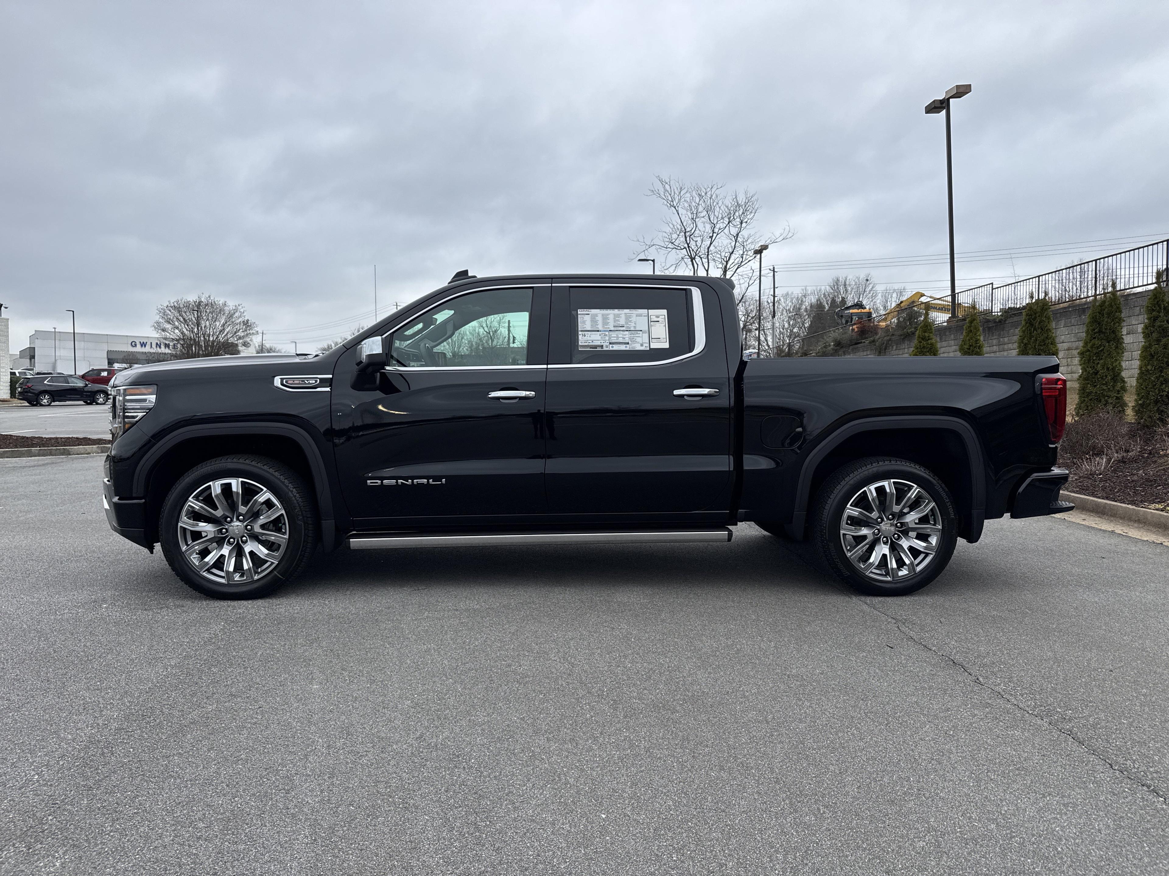 GMC Sierra 1500 Denali Four Wheel Drive Crew Cab - Thumbnail 6