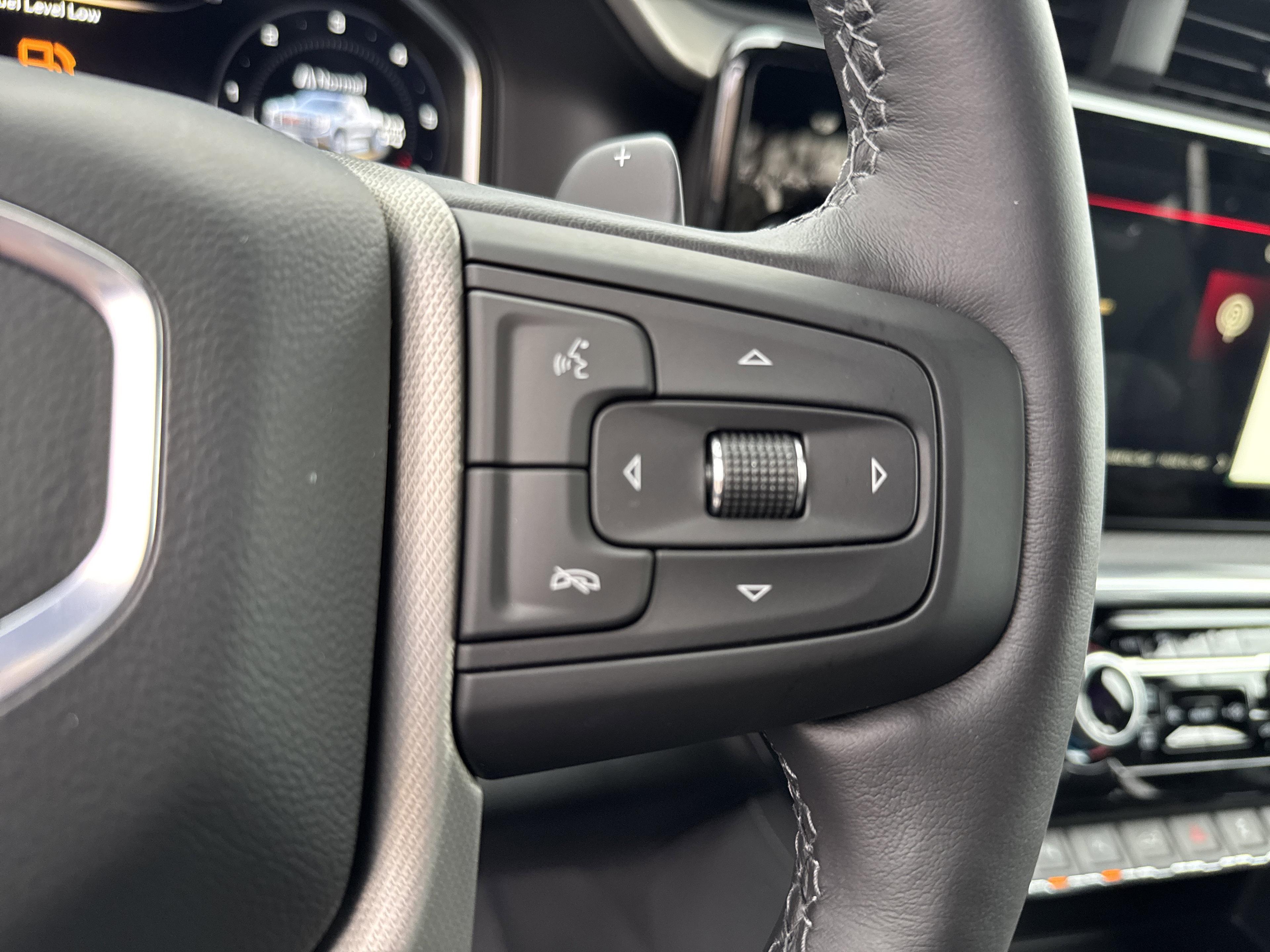 GMC Sierra 1500 Denali Four Wheel Drive Crew Cab - Thumbnail 19