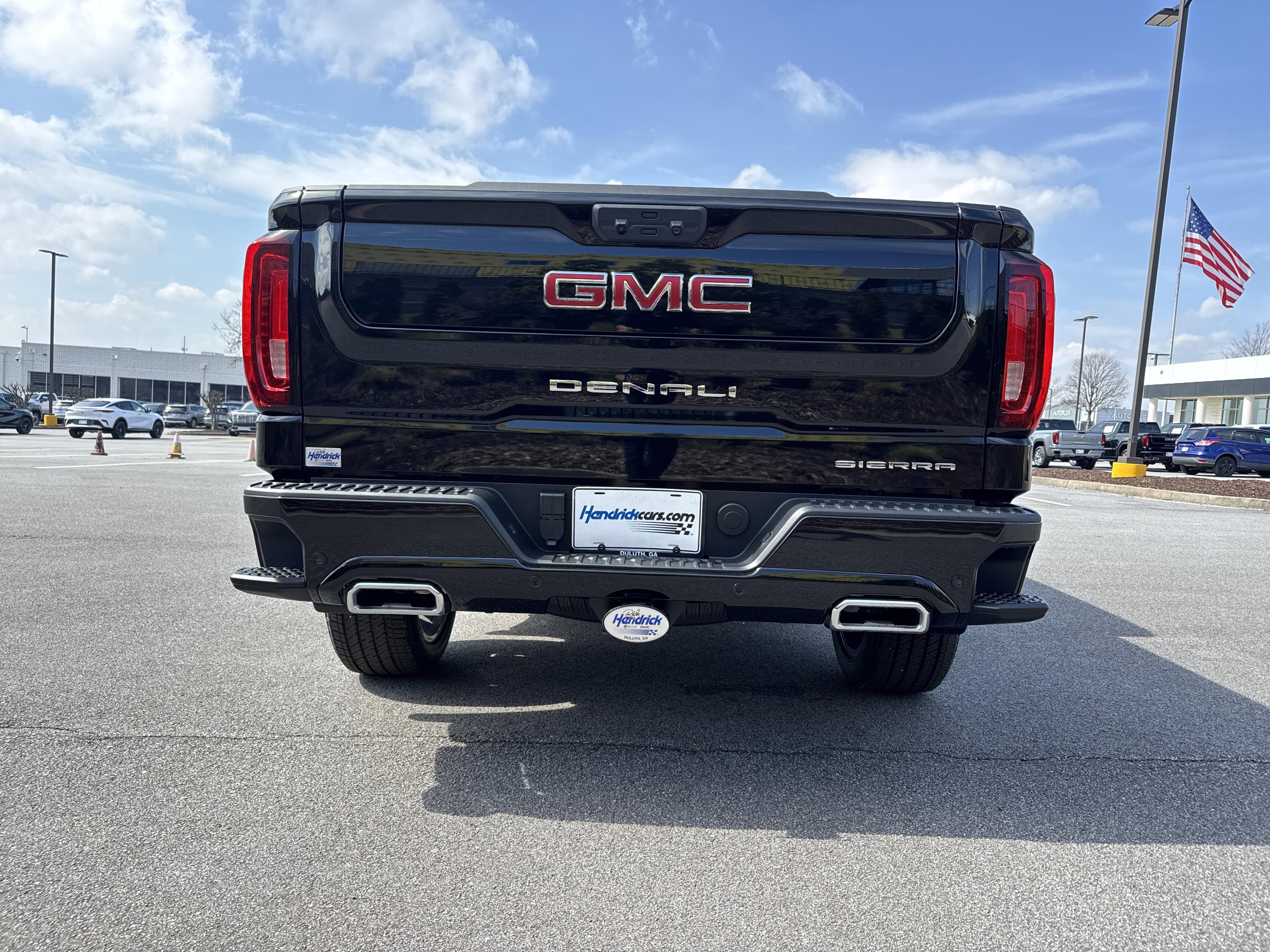 GMC Sierra 1500 Denali Four Wheel Drive Crew Cab - Thumbnail 8