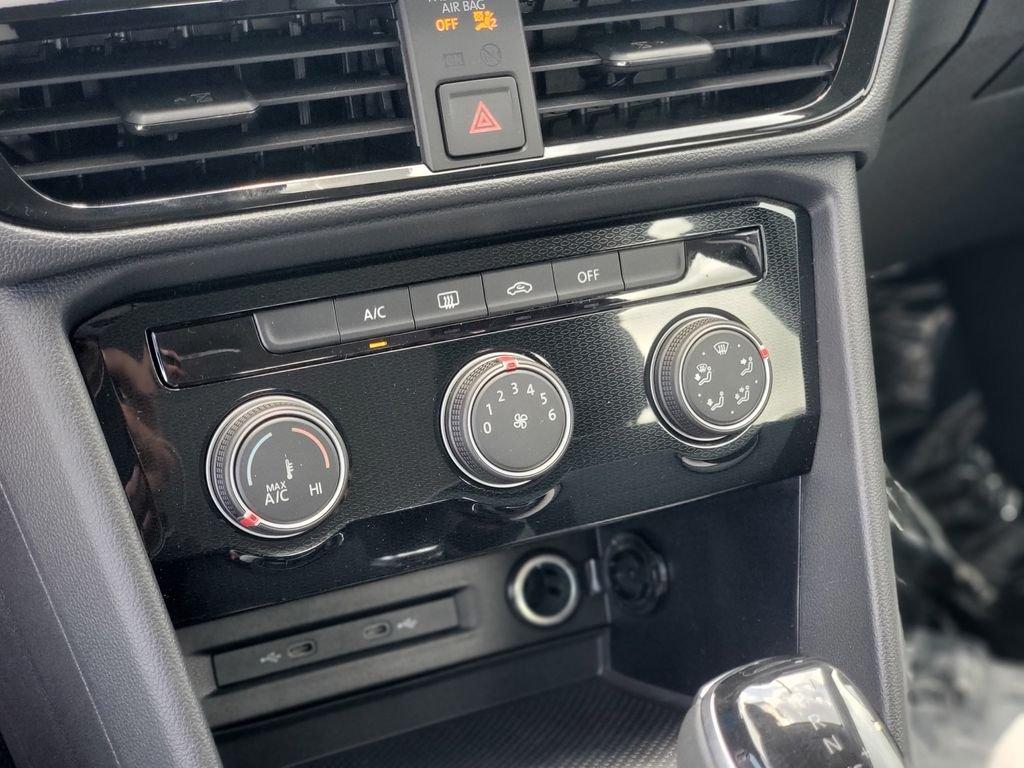 Volkswagen Taos 1.5T S - Thumbnail 16