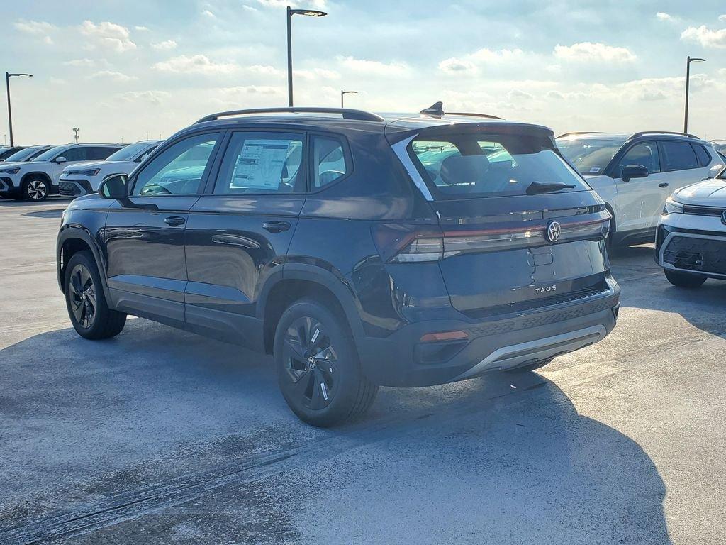 Volkswagen Taos 1.5T S - Thumbnail 5