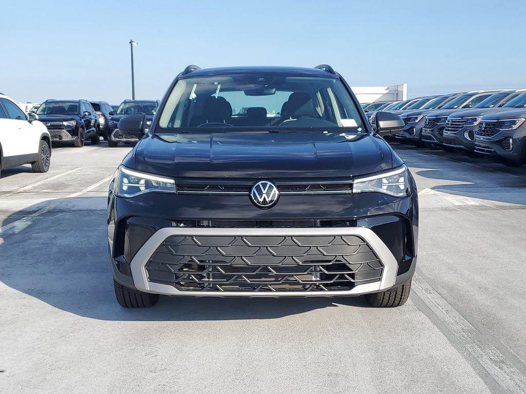 Volkswagen Taos 1.5T S - Thumbnail 3