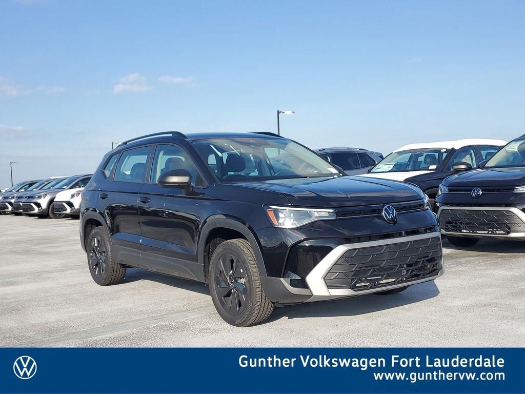 Volkswagen Taos 1.5T S - Thumbnail 2