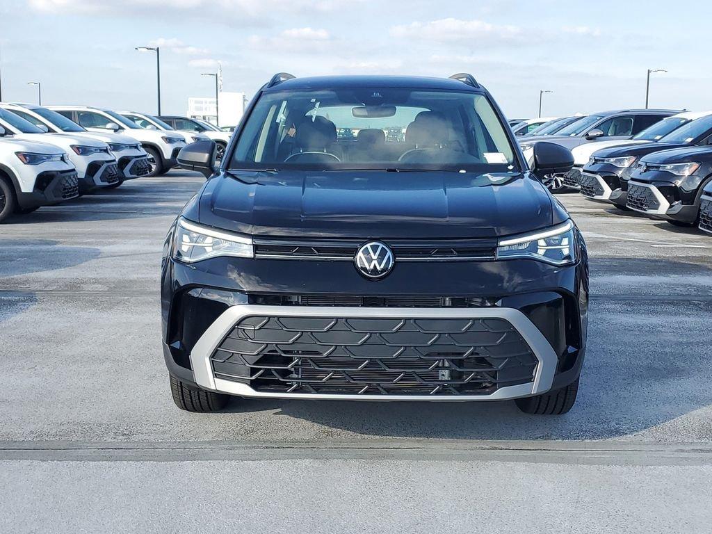 Volkswagen Taos 1.5T S - Thumbnail 3