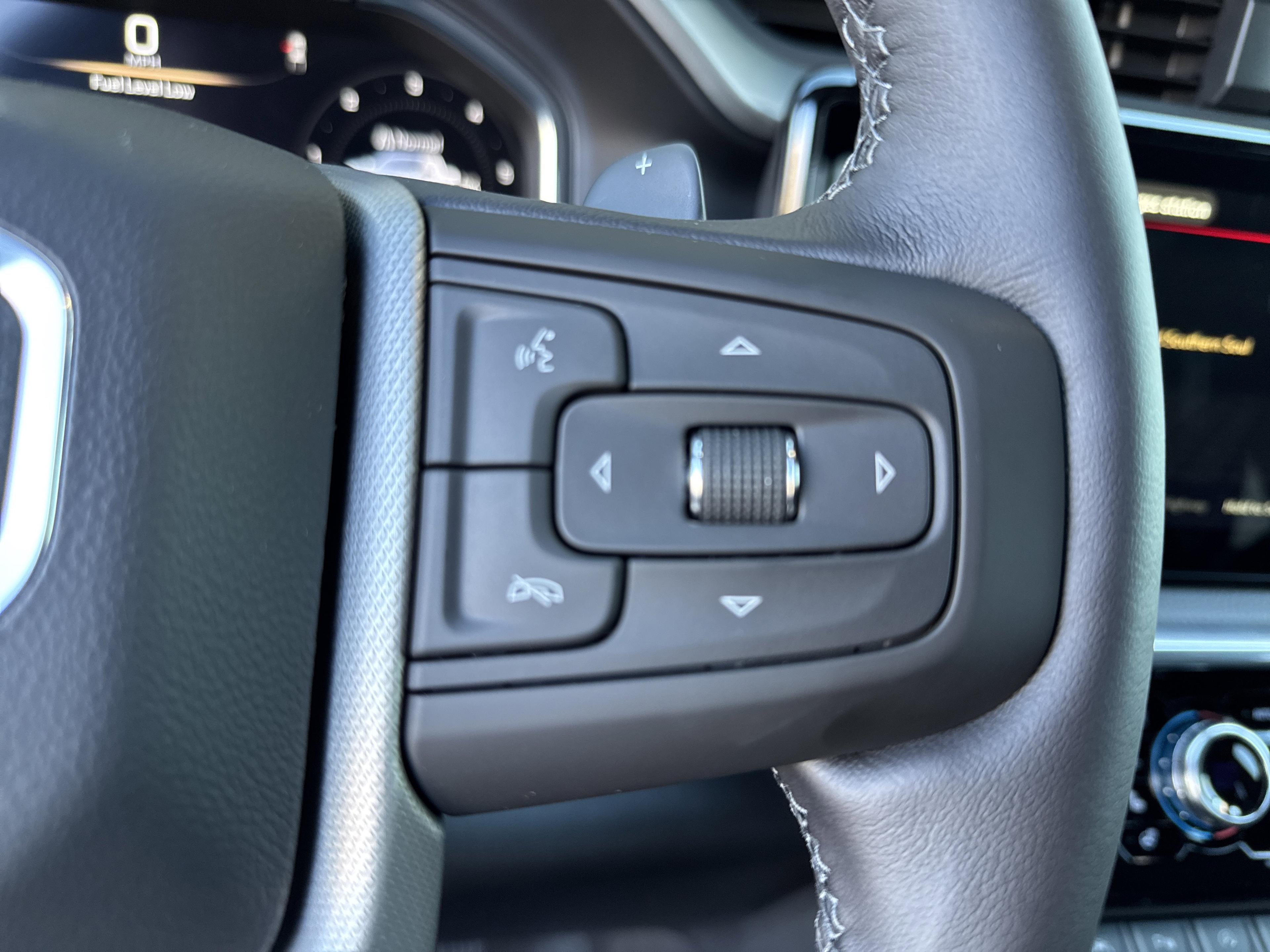 GMC Sierra 1500 Denali Four Wheel Drive Crew Cab - Thumbnail 19