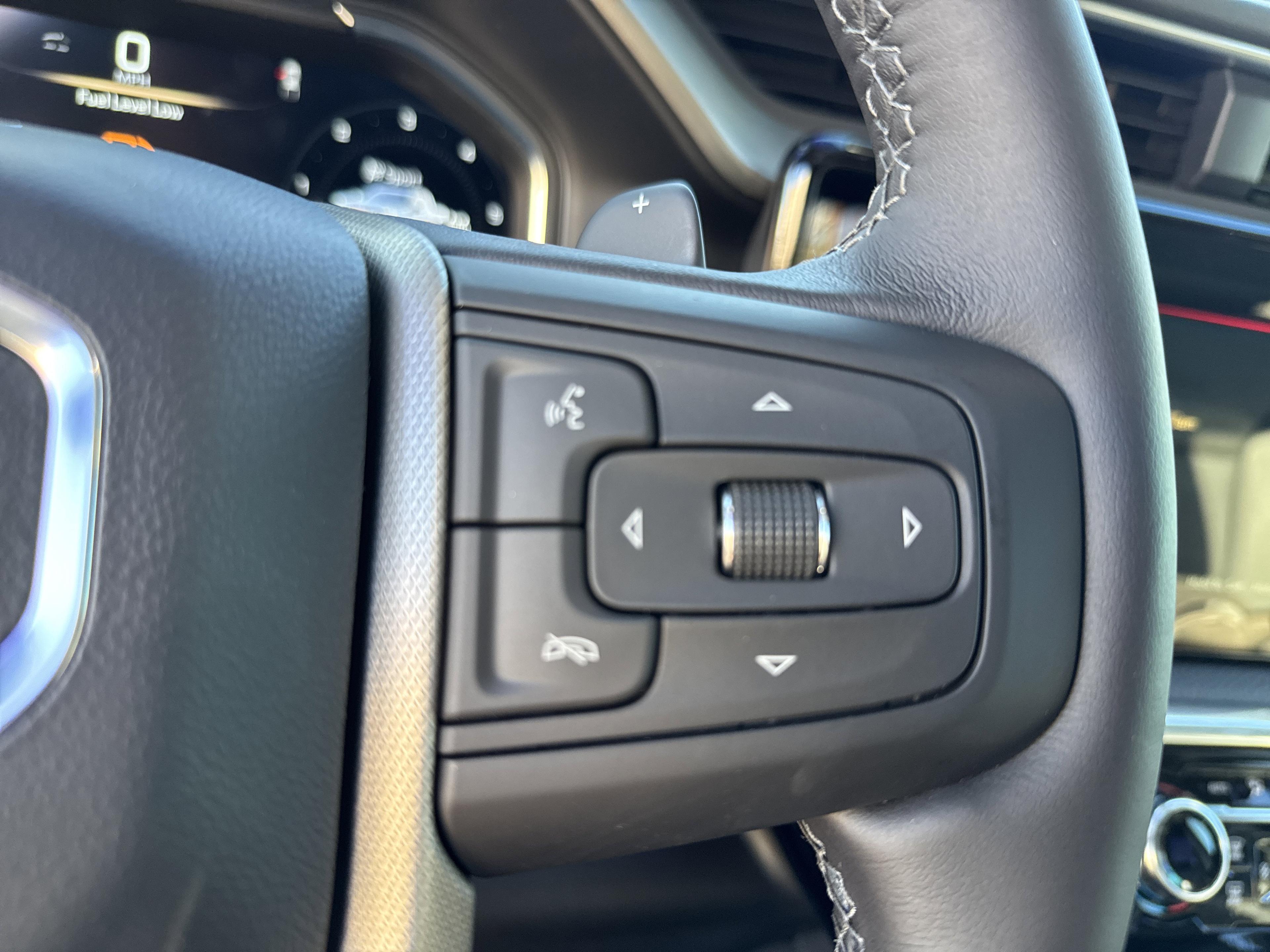 GMC Sierra 1500 Denali Four Wheel Drive Crew Cab - Thumbnail 19