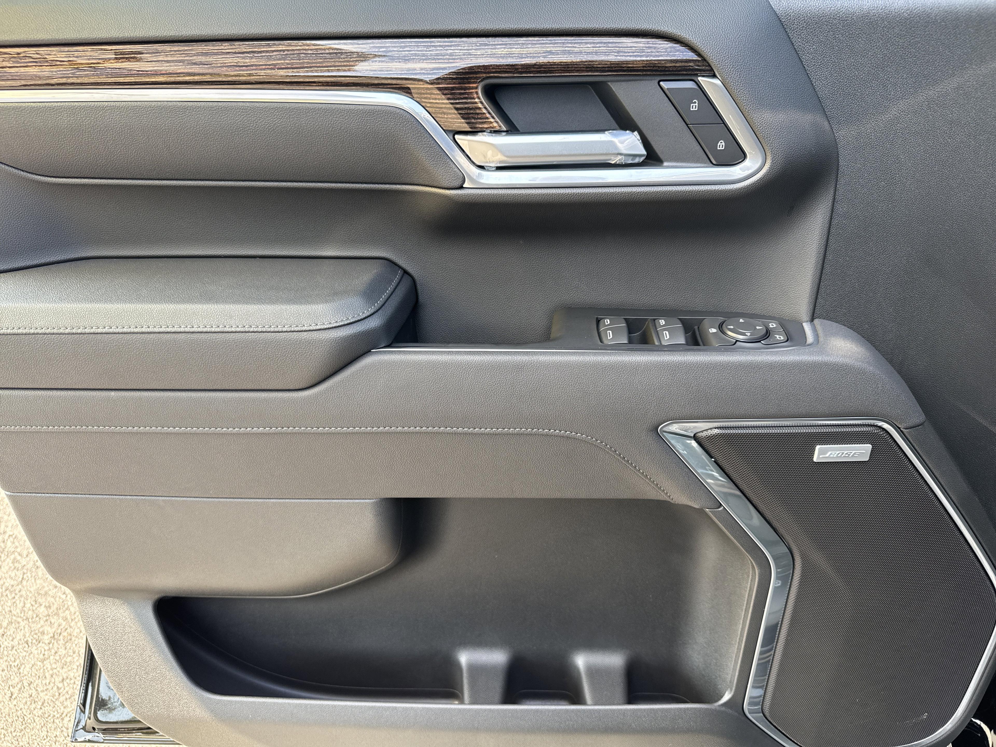 GMC Sierra 1500 Elevation Four Wheel Drive Crew Cab - Thumbnail 13