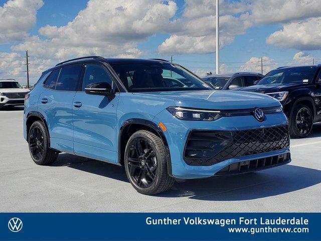 Volkswagen Tiguan 2.0T Se R-Line Black - View 1