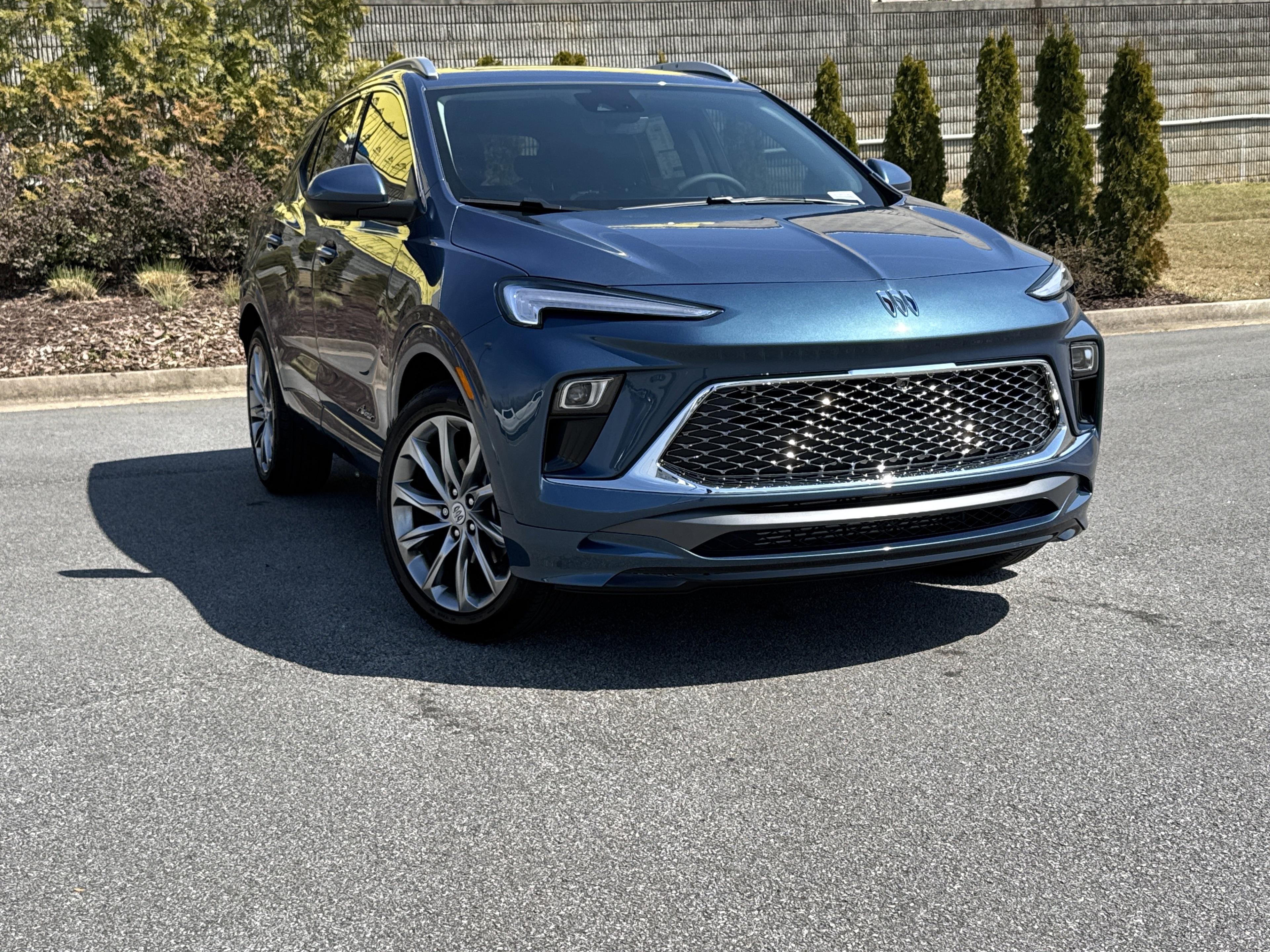 Buick Encore Gx Avenir Front Wheel Drive Suv - View 1