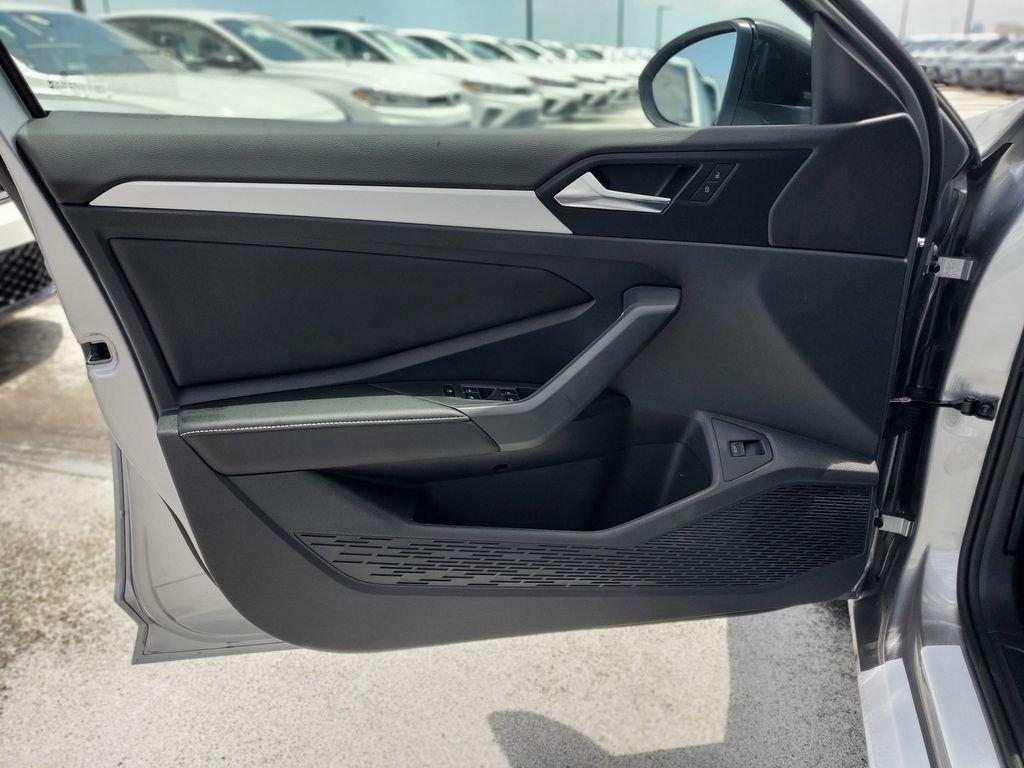 Volkswagen Jetta 1.5T Sport - Thumbnail 12