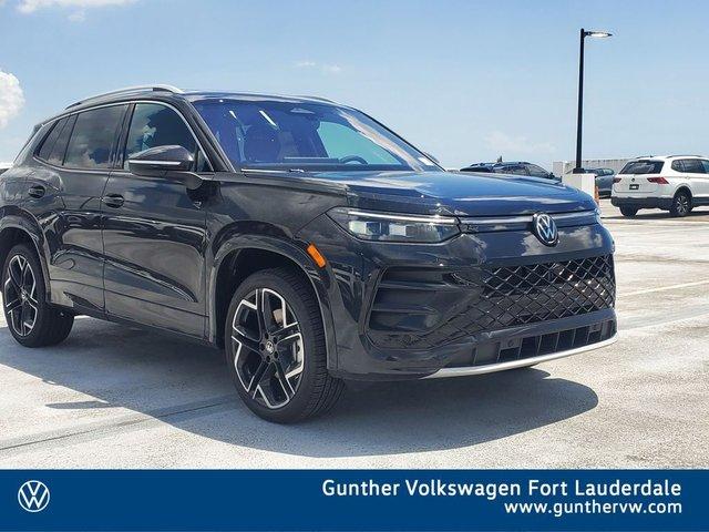 Volkswagen Tiguan 2.0T Sel R-Line Turbo With Navigation & Awd - View 1