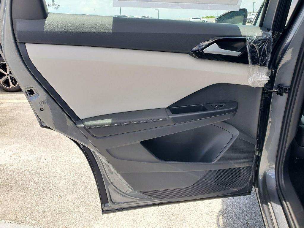 Volkswagen Taos 1.5T S - Thumbnail 9