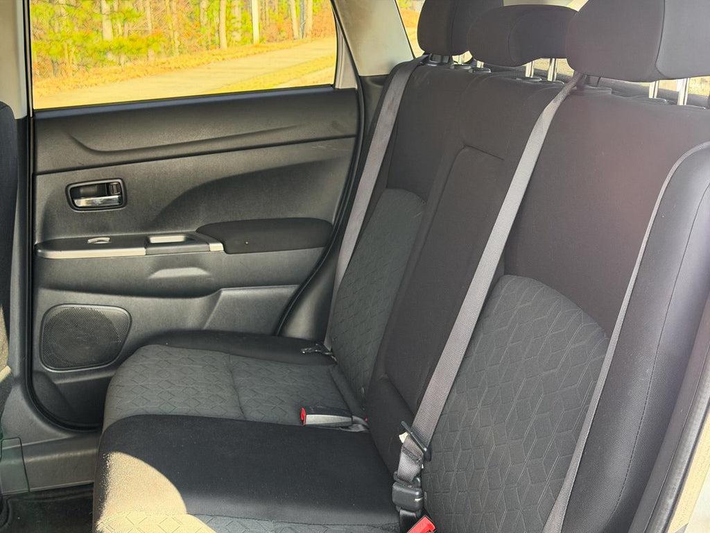 Mitsubishi Outlander Sport - Thumbnail 4