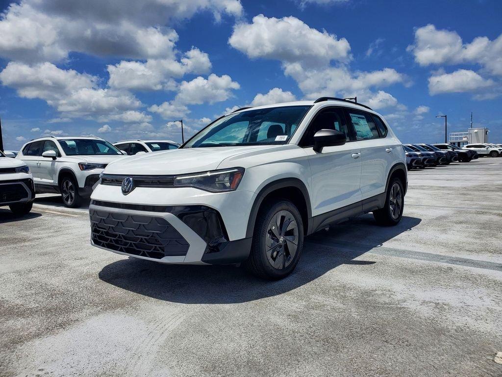 Volkswagen Taos 1.5T S - Thumbnail 3