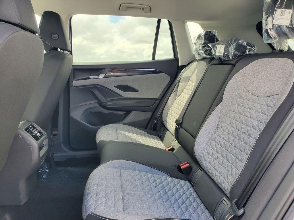 Volkswagen Tiguan 2.0T S - Thumbnail 7