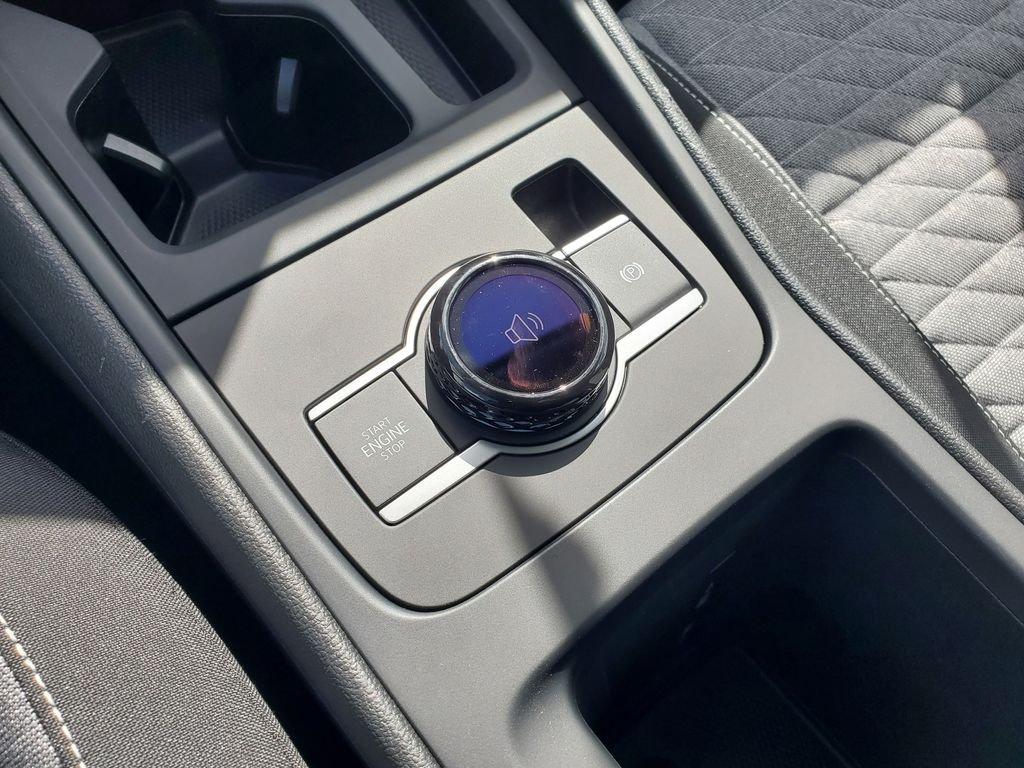 Volkswagen Tiguan 2.0T S - Thumbnail 16