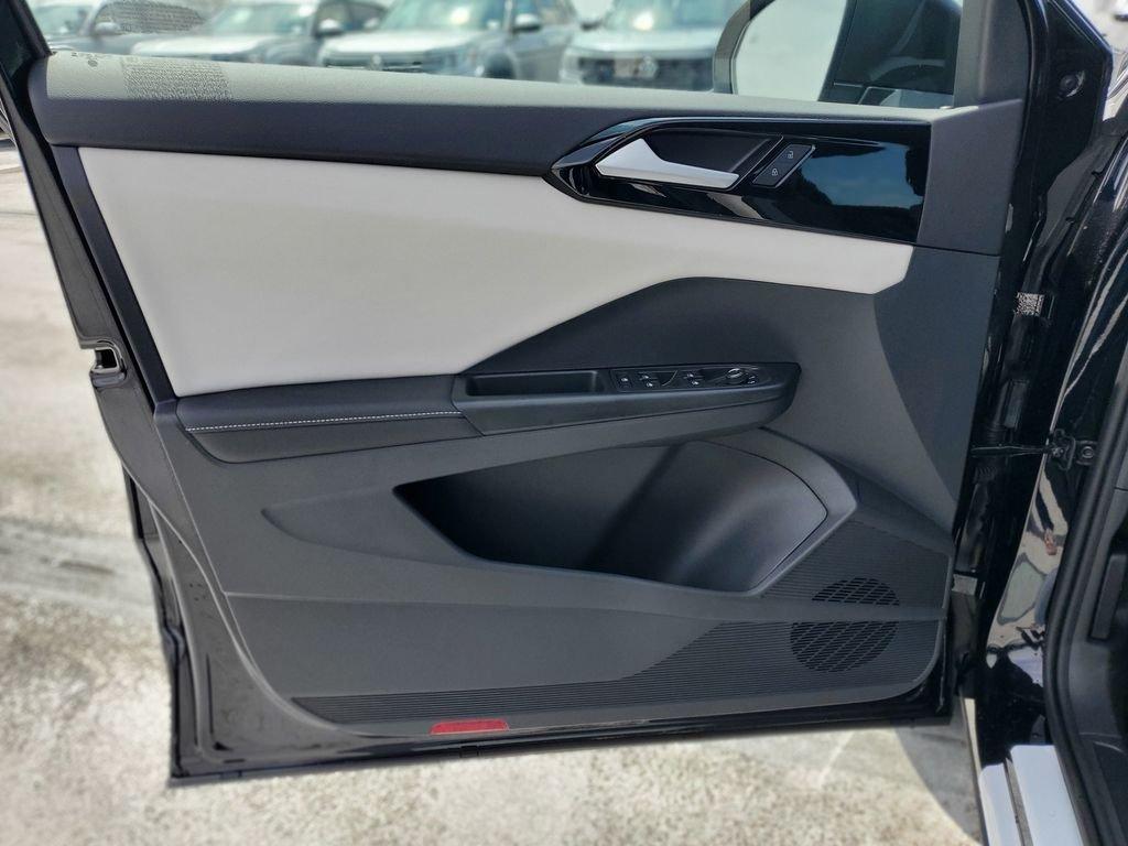 Volkswagen Taos 1.5T S - Thumbnail 13