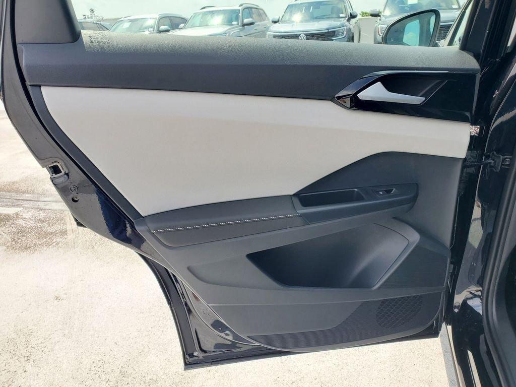 Volkswagen Taos 1.5T S - Thumbnail 10