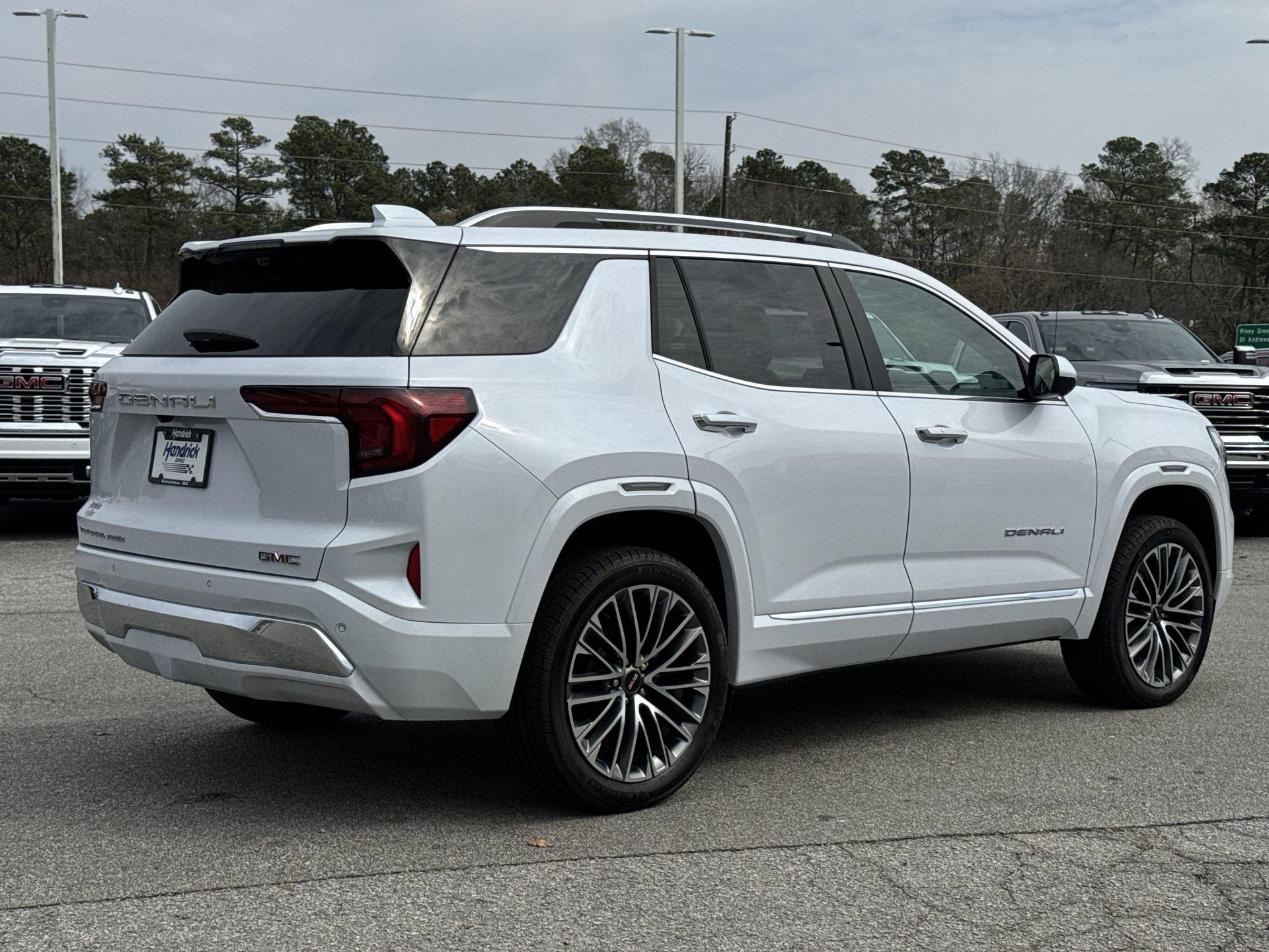 GMC Terrain Denali All Wheel Drive Suv - Thumbnail 9