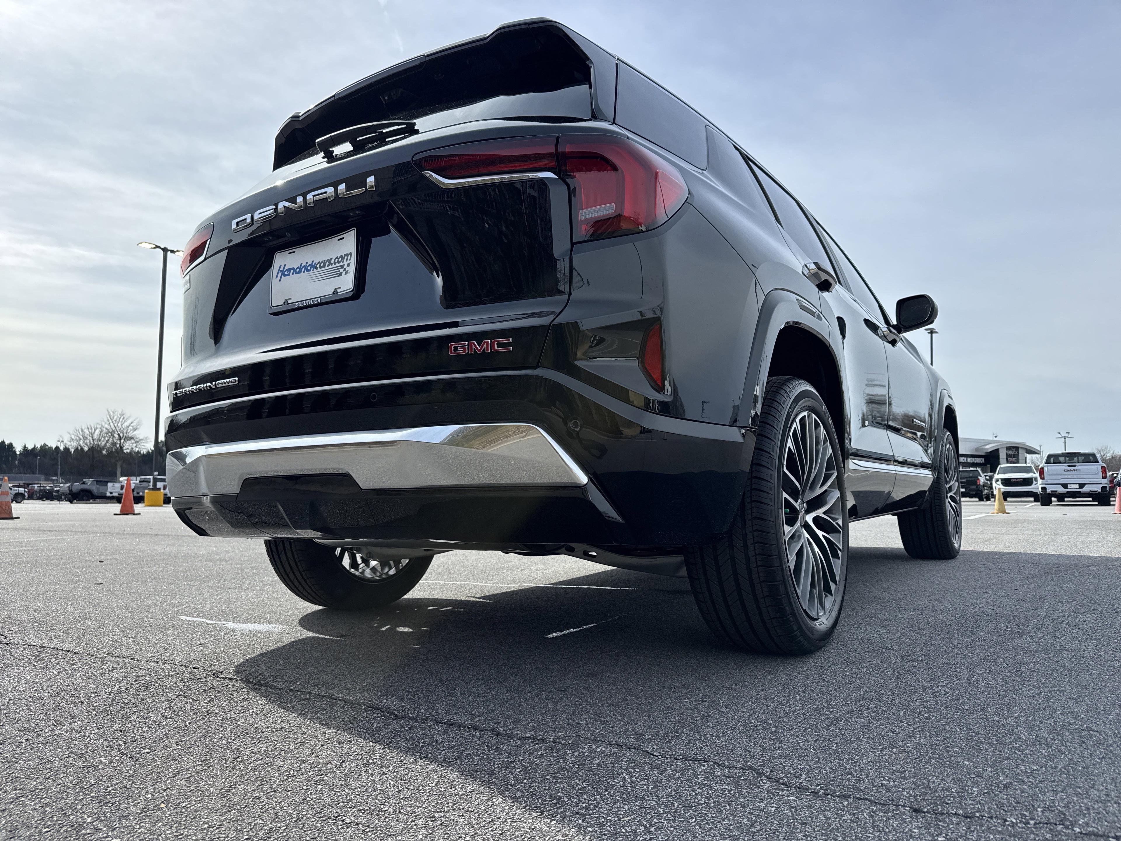 GMC Terrain Denali All Wheel Drive Suv - Thumbnail 9