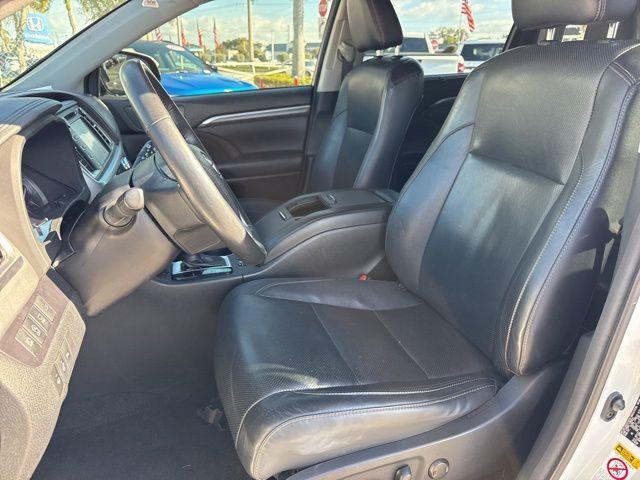 Toyota Highlander Limited Platinum In Hollywood Fl | 5Tdyzrfh8Js259456 | Toyota Of Hollywood'S Amazinn Used - Thumbnail 11