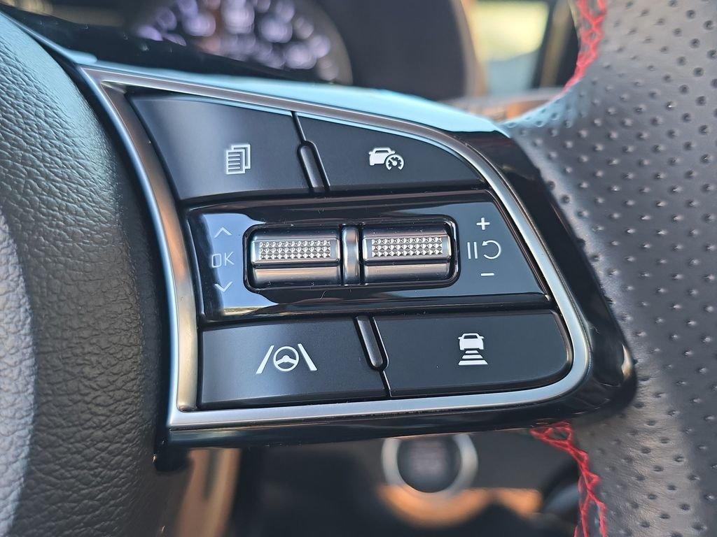 Kia Forte Gt With Navigation - Thumbnail 17