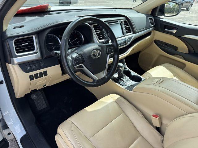 Toyota Highlander Se In Hollywood Fl | 5Tdkzrfh2Hs512268 | Toyota Of Hollywood'S Amazinn Used Cars - Thumbnail 10