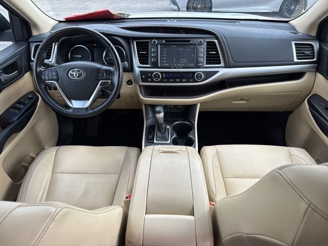 Toyota Highlander Se In Hollywood Fl | 5Tdkzrfh2Hs512268 | Toyota Of Hollywood'S Amazinn Used Cars - Thumbnail 17