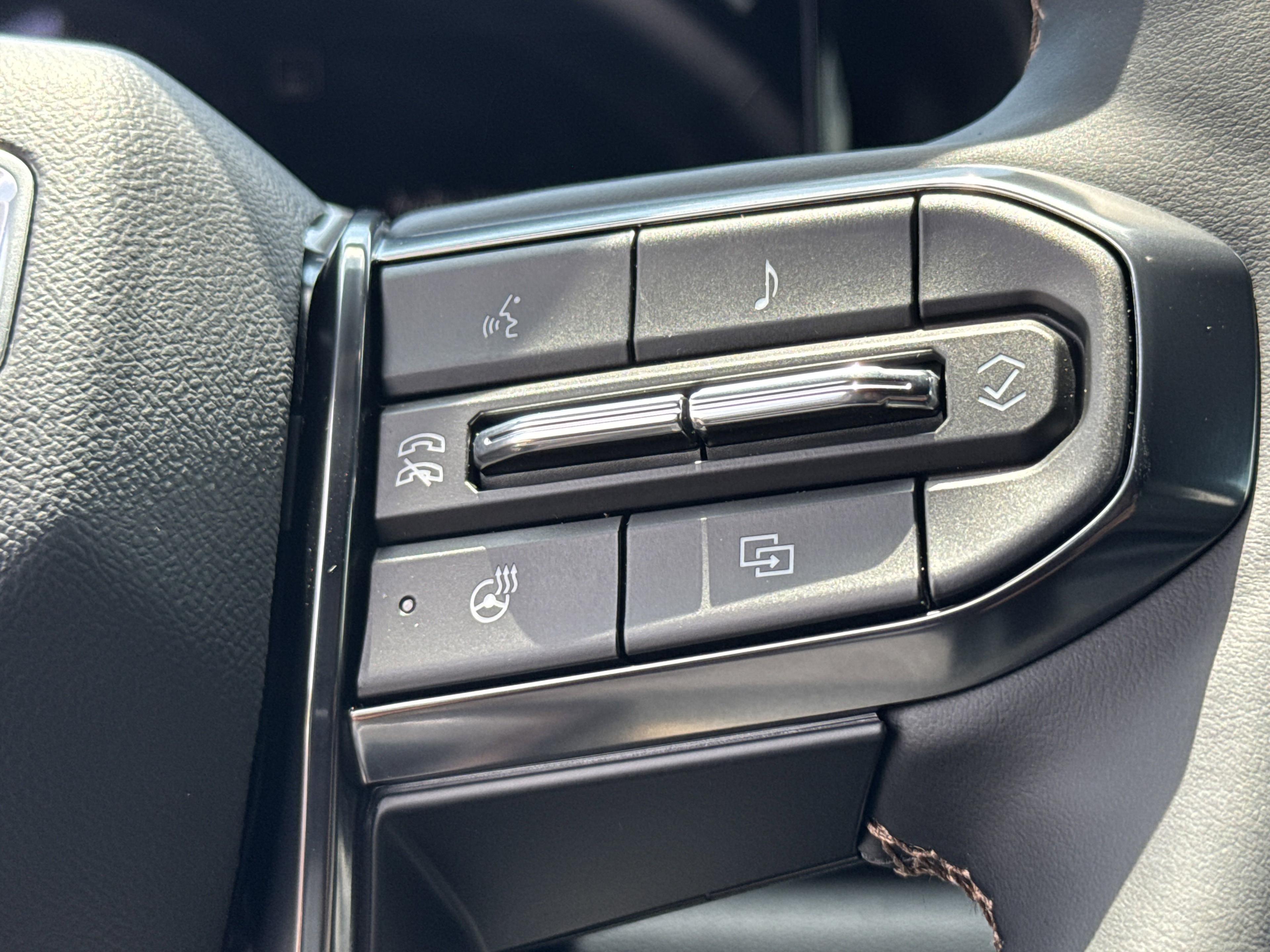 GMC Terrain At4 All Wheel Drive Suv - Thumbnail 18