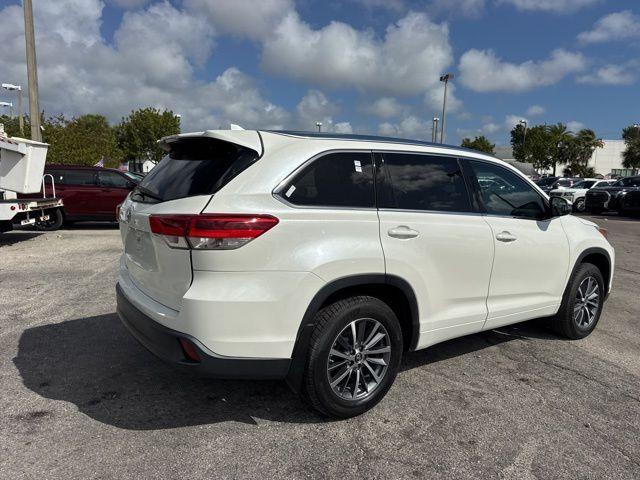 Toyota Highlander Xle In Hollywood Fl | 5Tdjzrfh6Hs516108 | Toyota Of Hollywood'S Amazinn Used Cars - Thumbnail 3