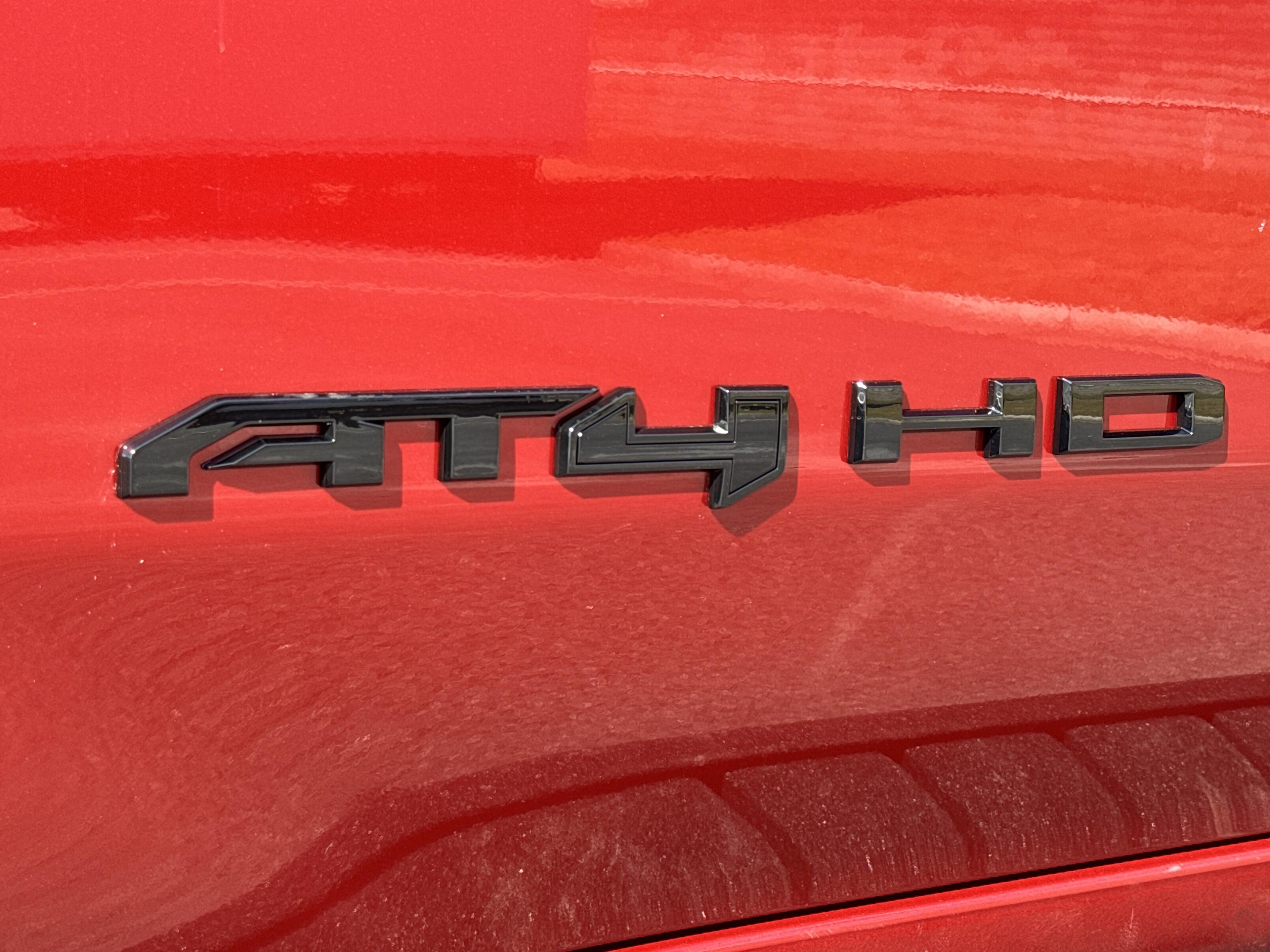 GMC Sierra 2500 Hd At4 Four Wheel Drive Crew Cab - Thumbnail 16