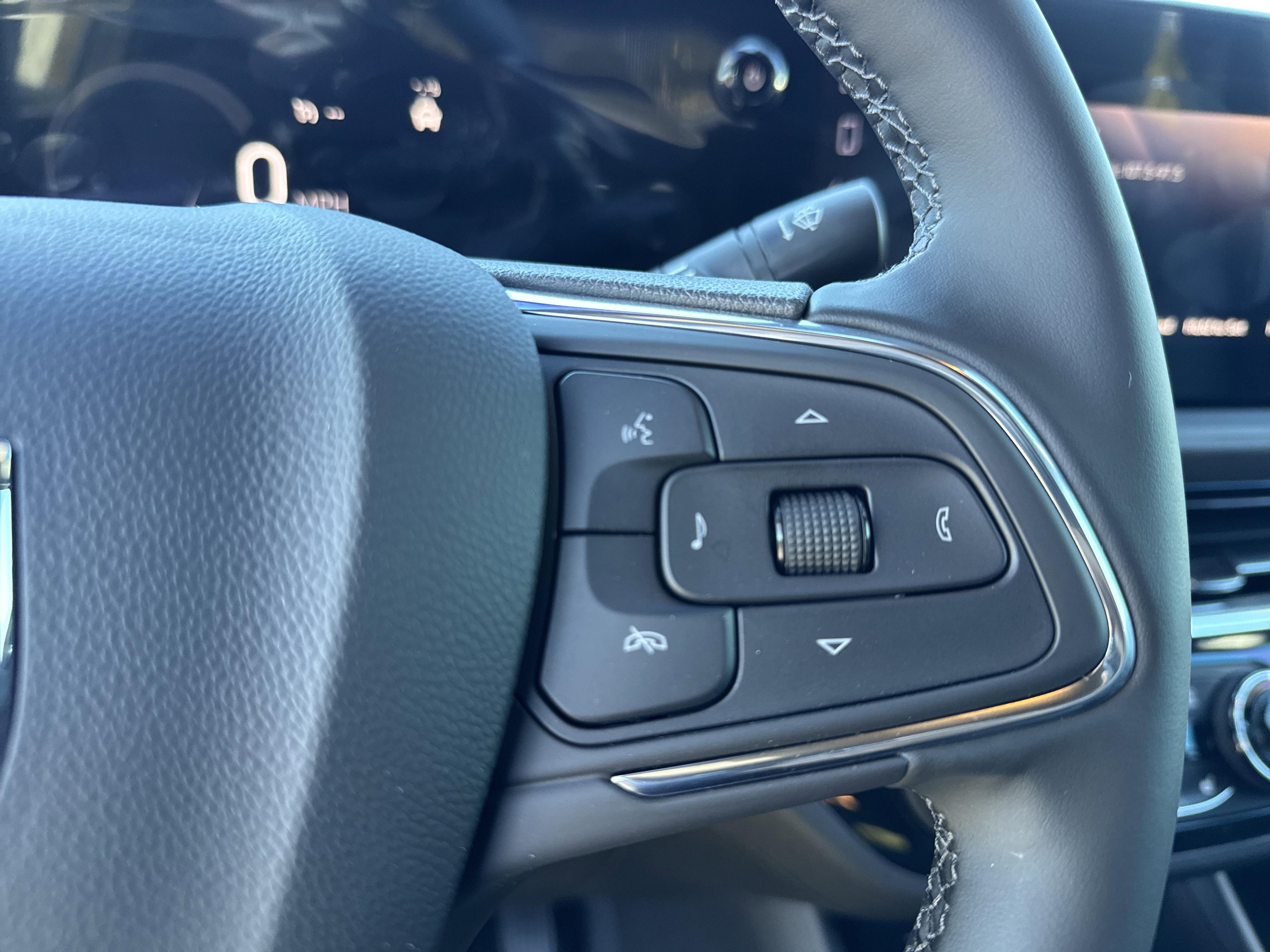 Buick Envista Sport Touring Front Wheel Drive Suv - Thumbnail 16