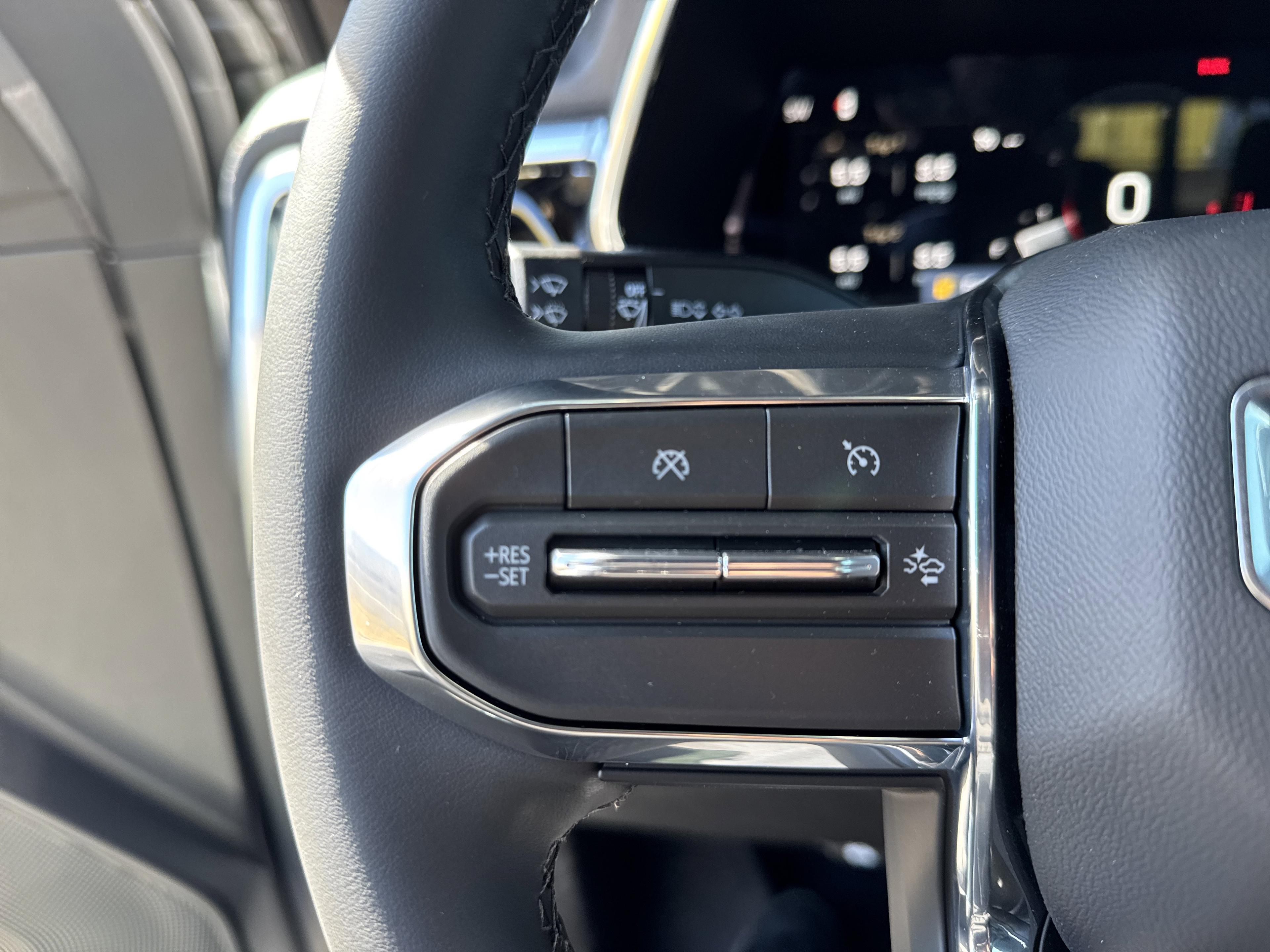 GMC Canyon Elevation Four Wheel Drive Crew Cab - Thumbnail 17