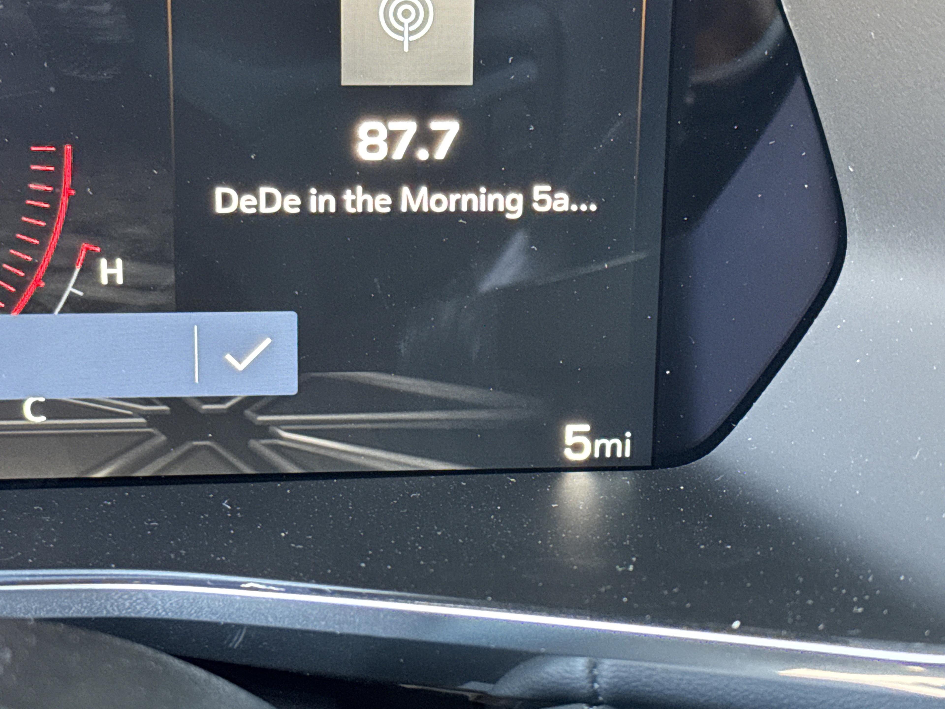 GMC Canyon Elevation Four Wheel Drive Crew Cab - Thumbnail 20