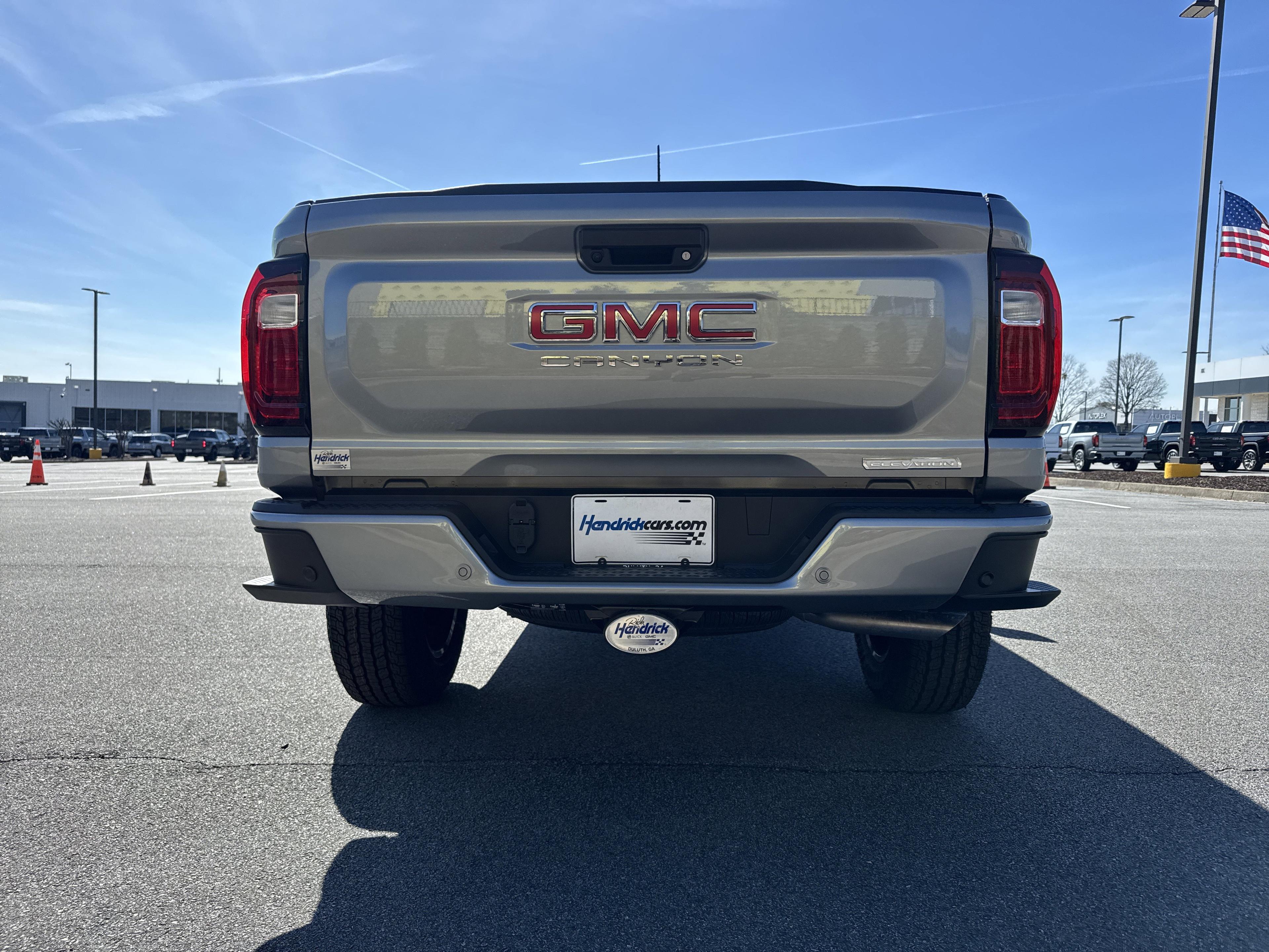 GMC Canyon Elevation Four Wheel Drive Crew Cab - Thumbnail 8