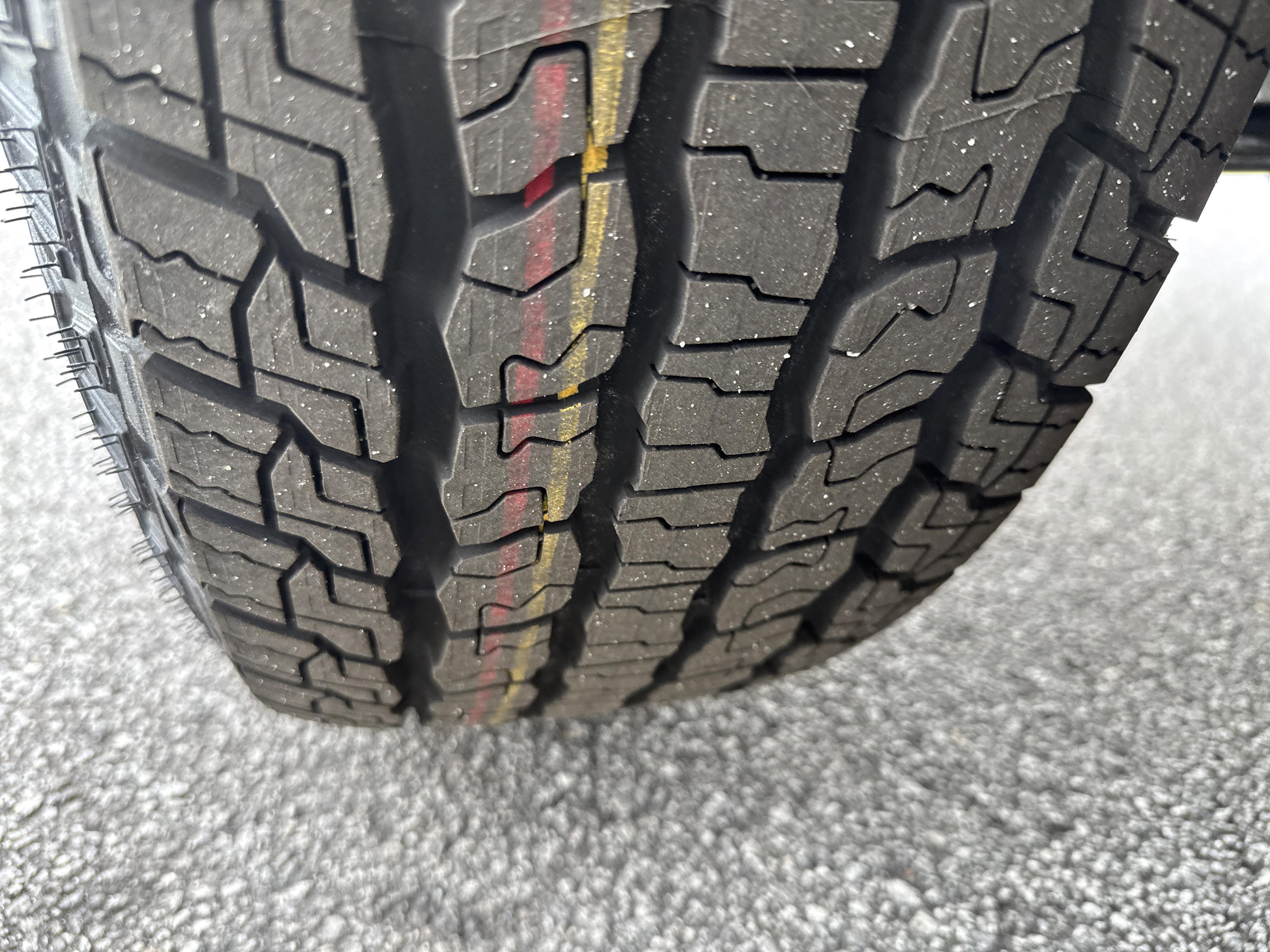 GMC Canyon Elevation Four Wheel Drive Crew Cab - Thumbnail 11