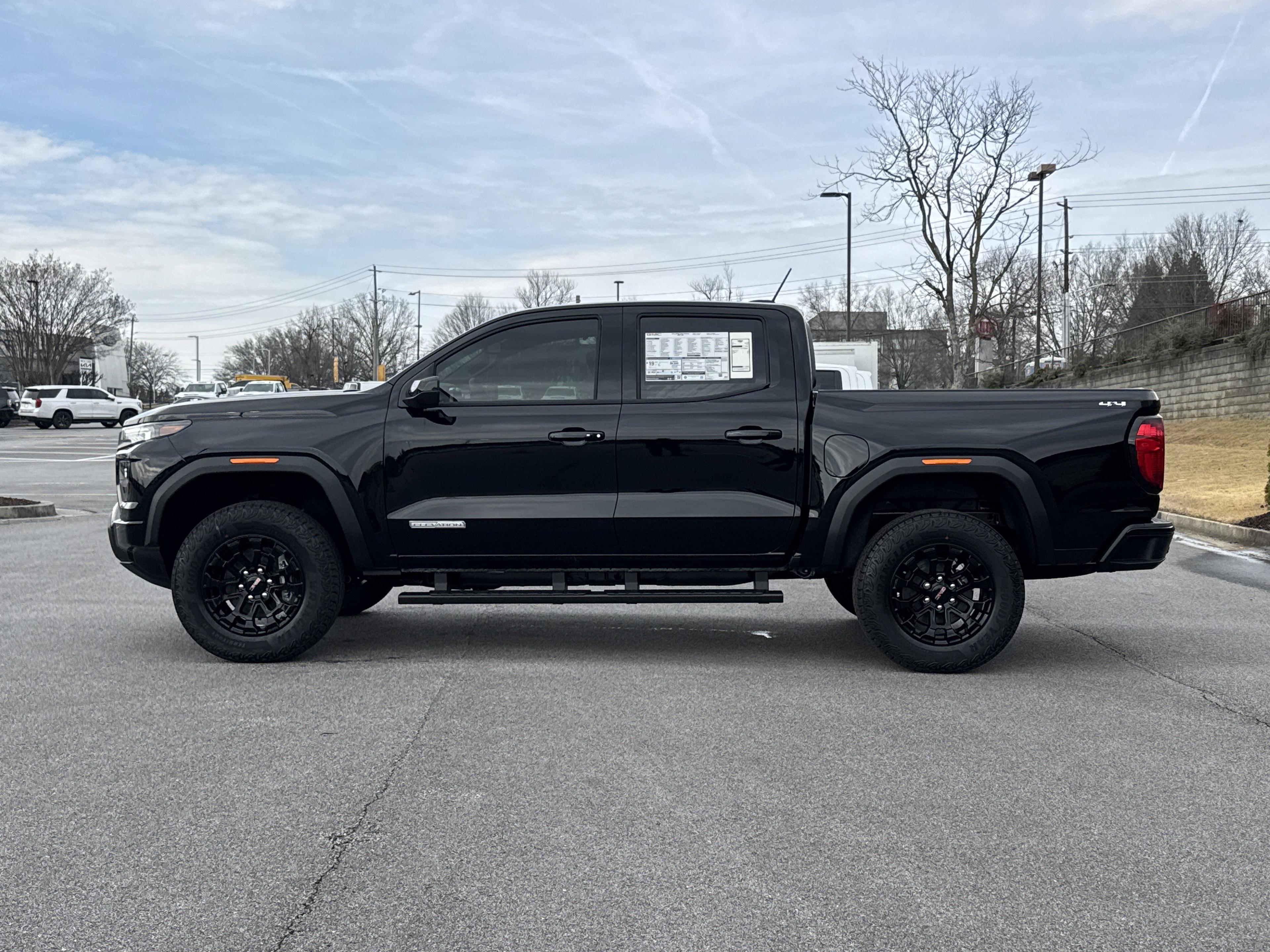 GMC Canyon Elevation Four Wheel Drive Crew Cab - Thumbnail 6