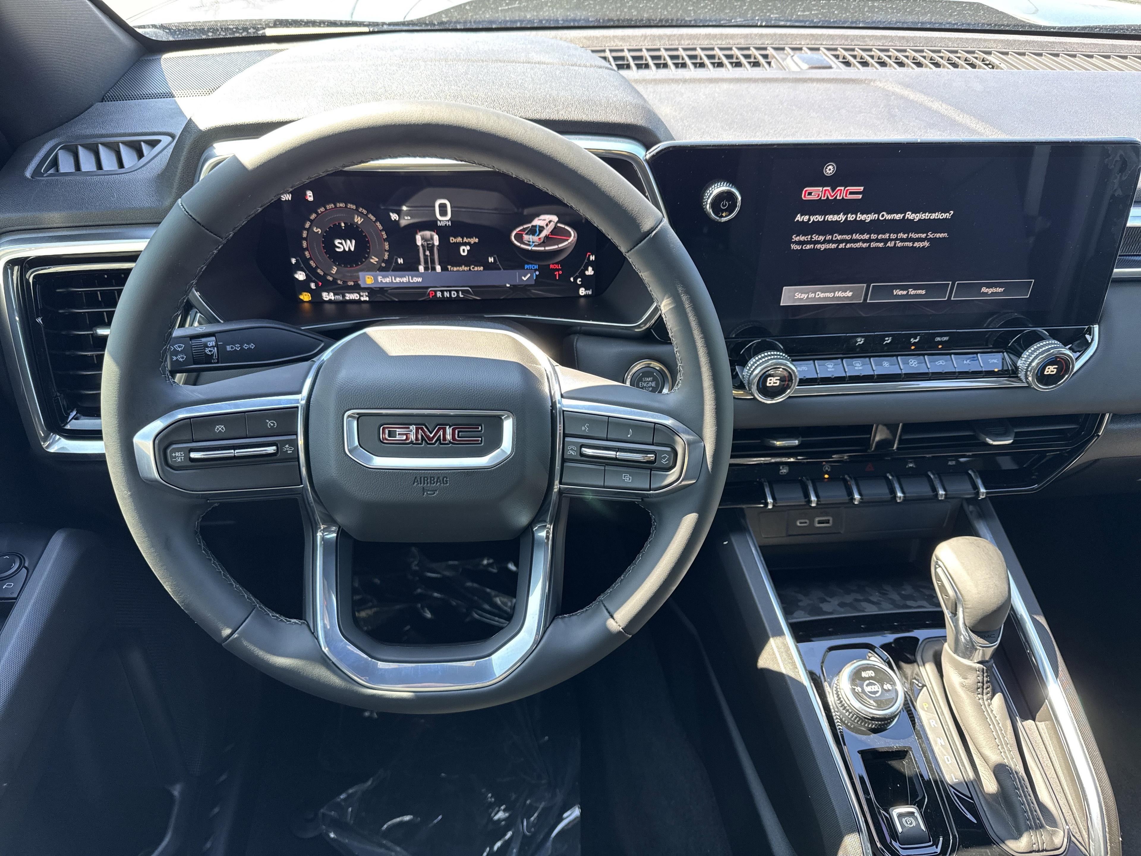 GMC Canyon Elevation Four Wheel Drive Crew Cab - Thumbnail 16