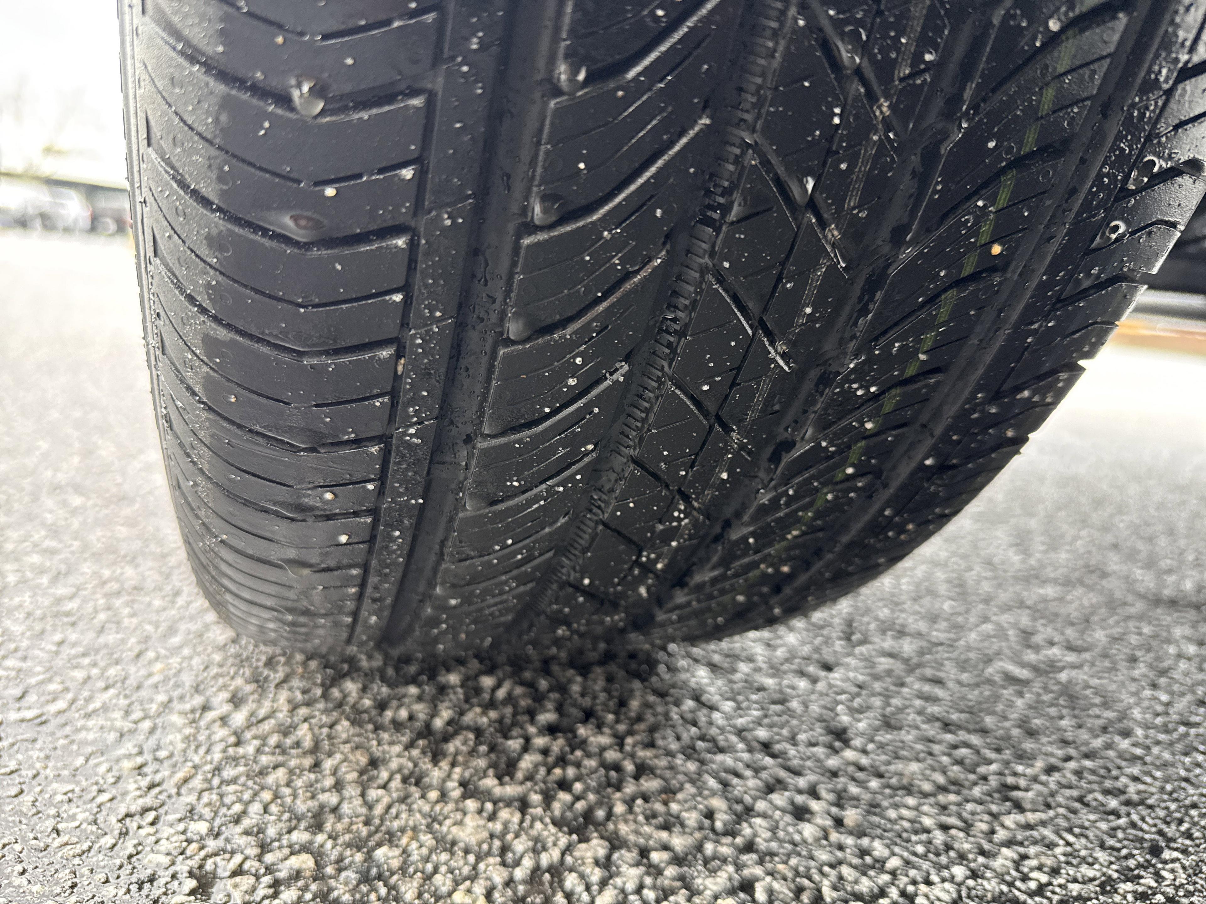 Buick Envision Sport Touring All Wheel Drive Suv - Thumbnail 11