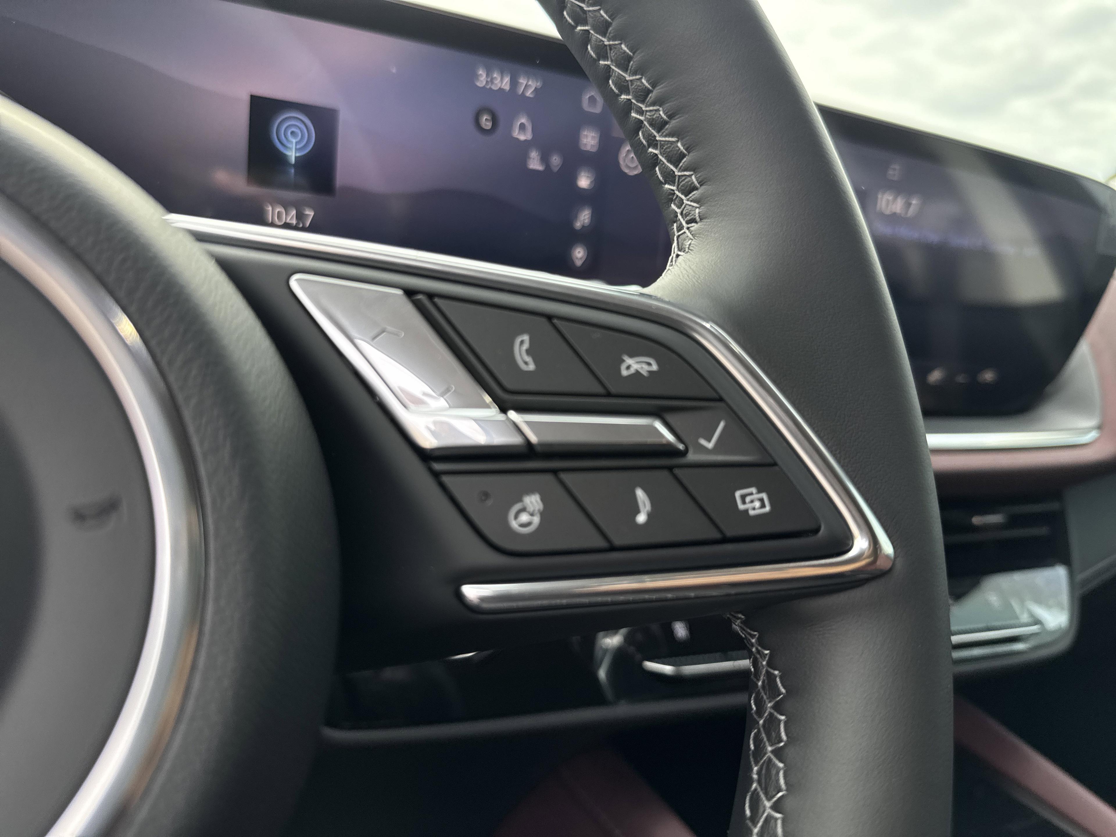 Buick Envision Sport Touring All Wheel Drive Suv - Thumbnail 18